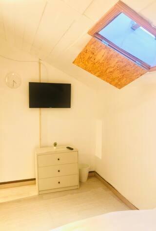 Private Room 203 in Guest House da Fonte