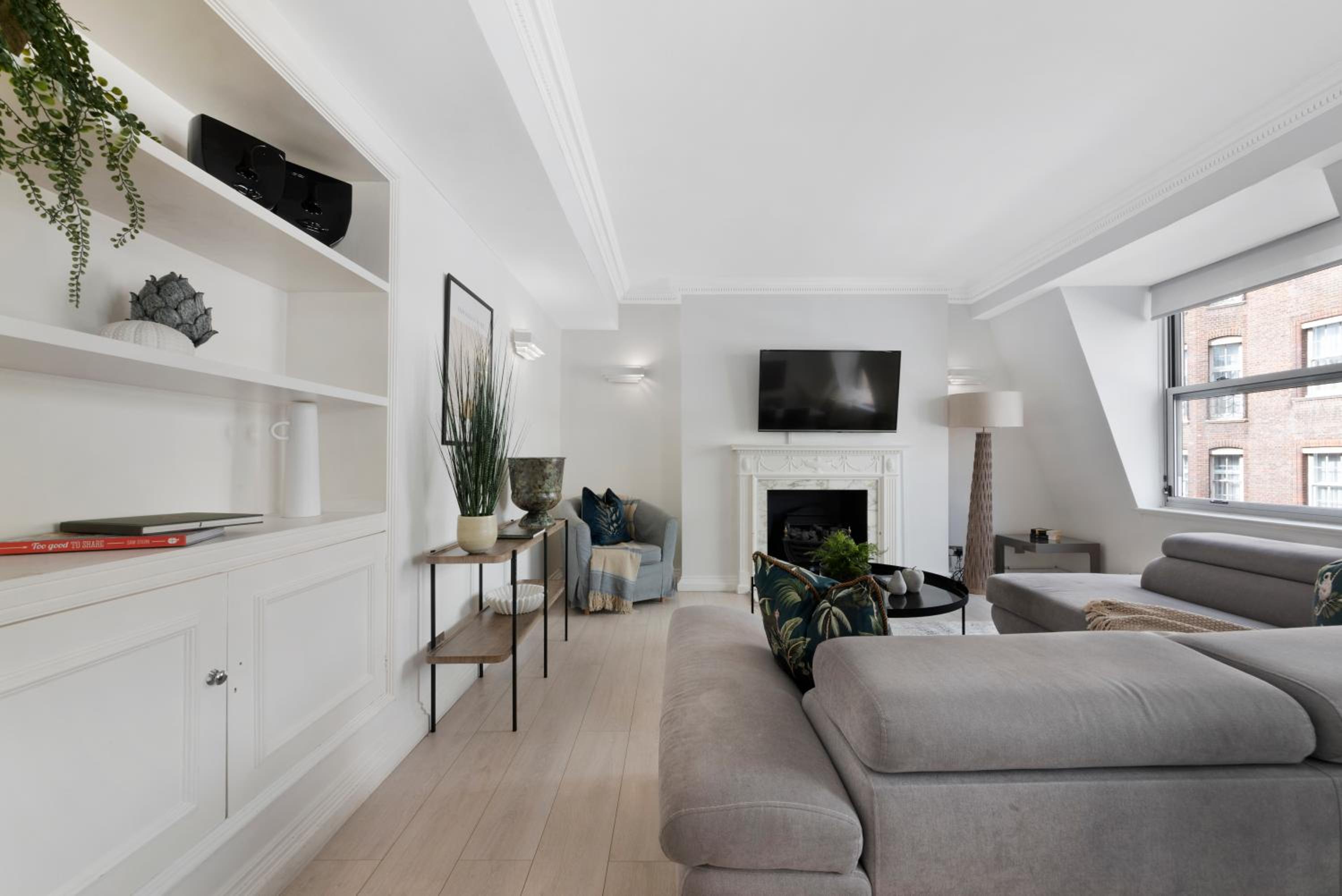 Luxury 2 Bed In Mayfair!