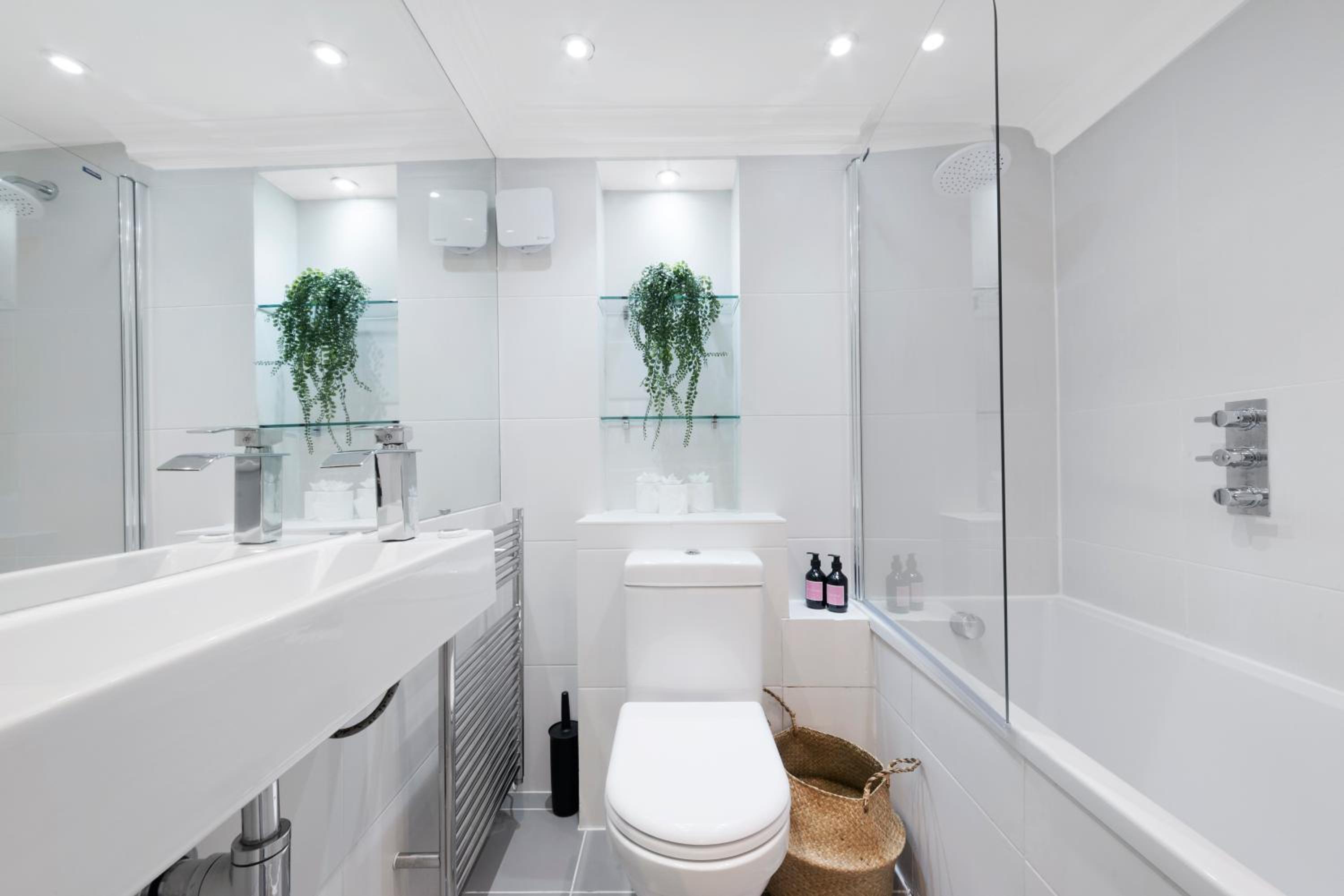 Luxury 2 Bed In Mayfair!
