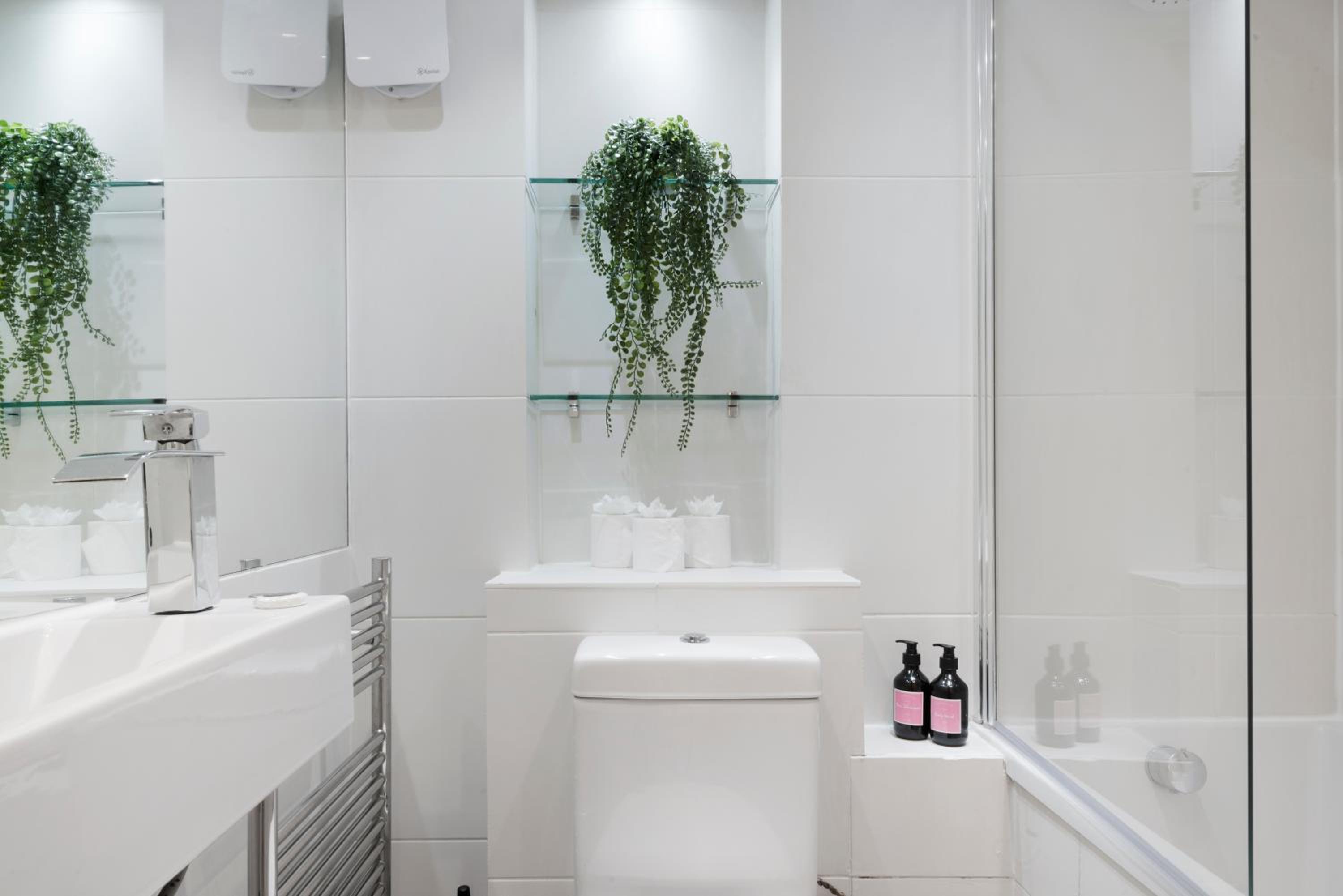 Luxury 2 Bed In Mayfair!