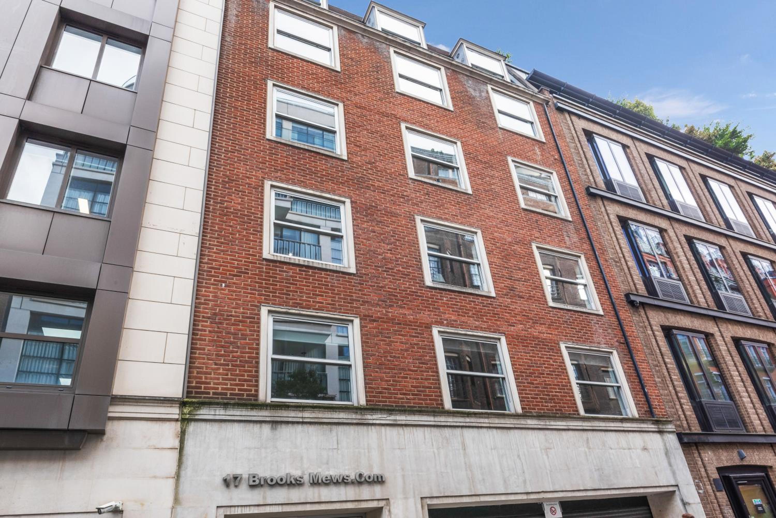 Mayfair Mews Apartment- 2 Bed 1