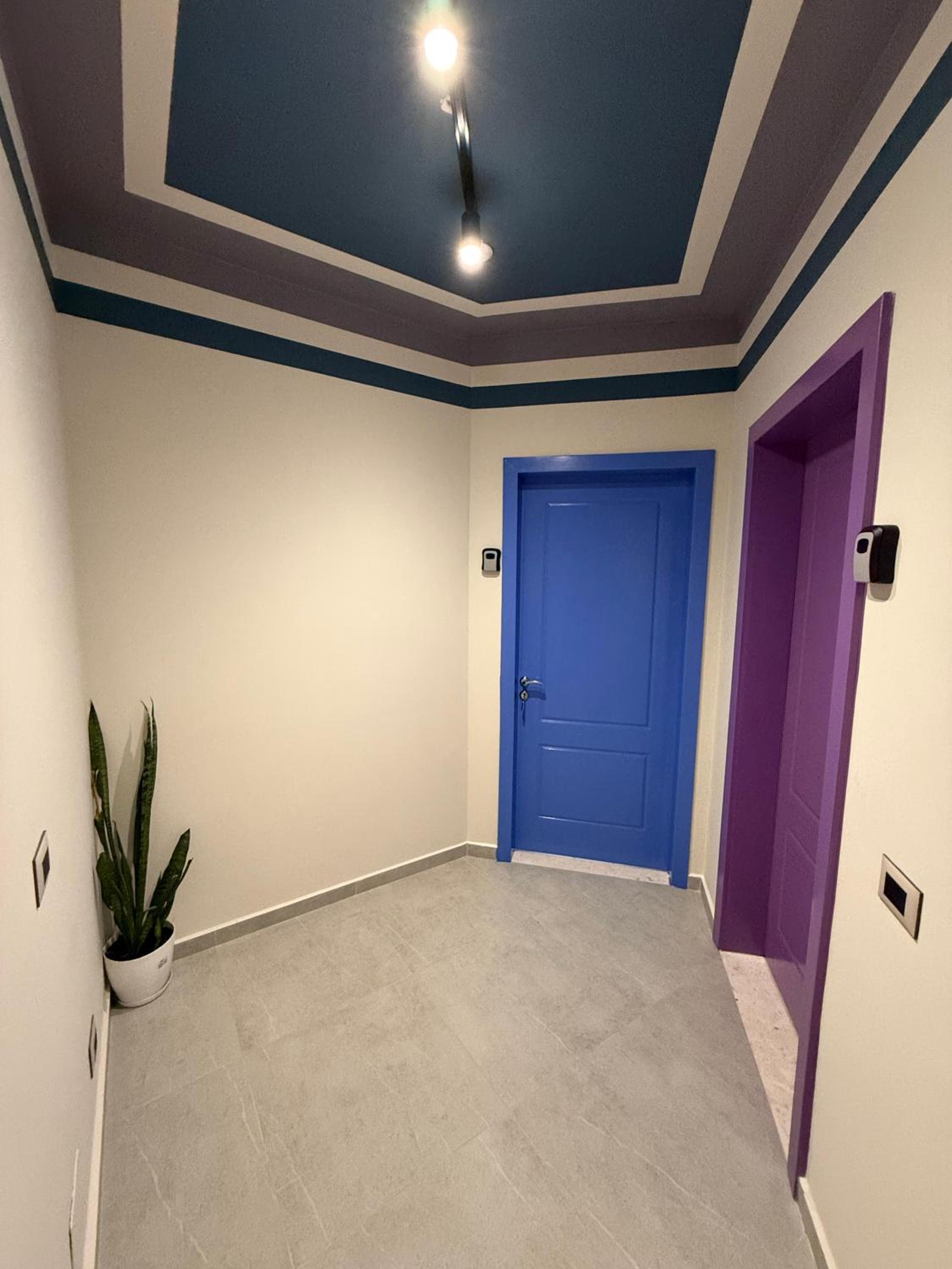 STAY-FIVE Modern Central Studios Self Check-in & Fast Wi-Fi