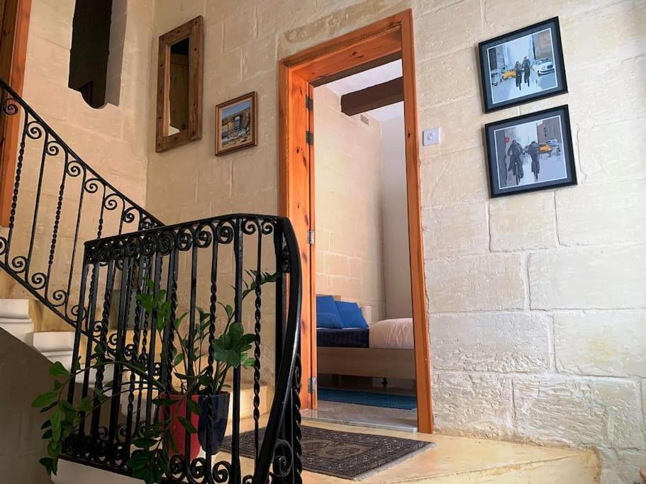Traditional Maltese Townhouse very close to Mdina