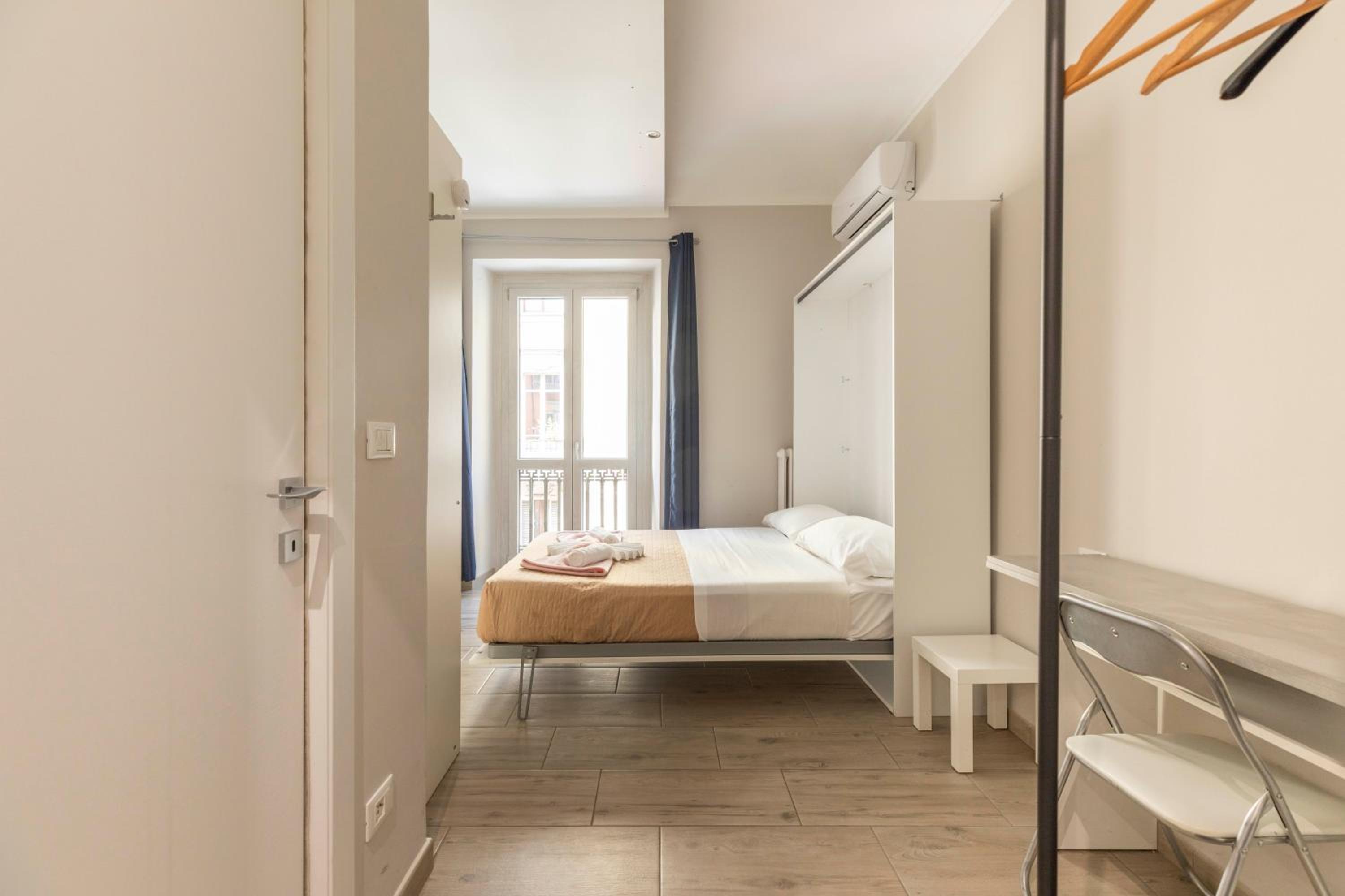 Montebello 42 Studio Apartment by Alterego en Turin — hotel room