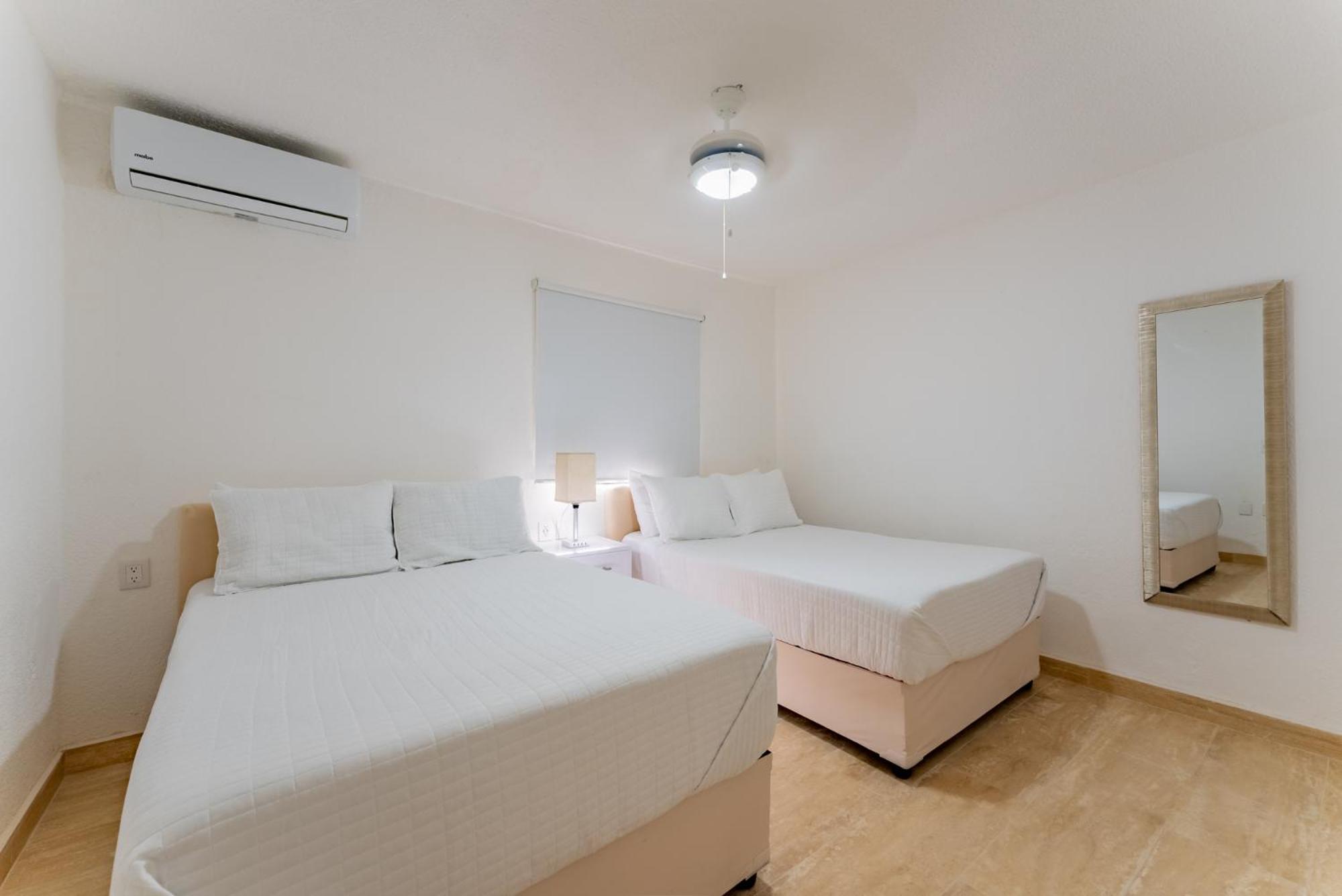 Beachfront Villa in Cancun Hotel Zone