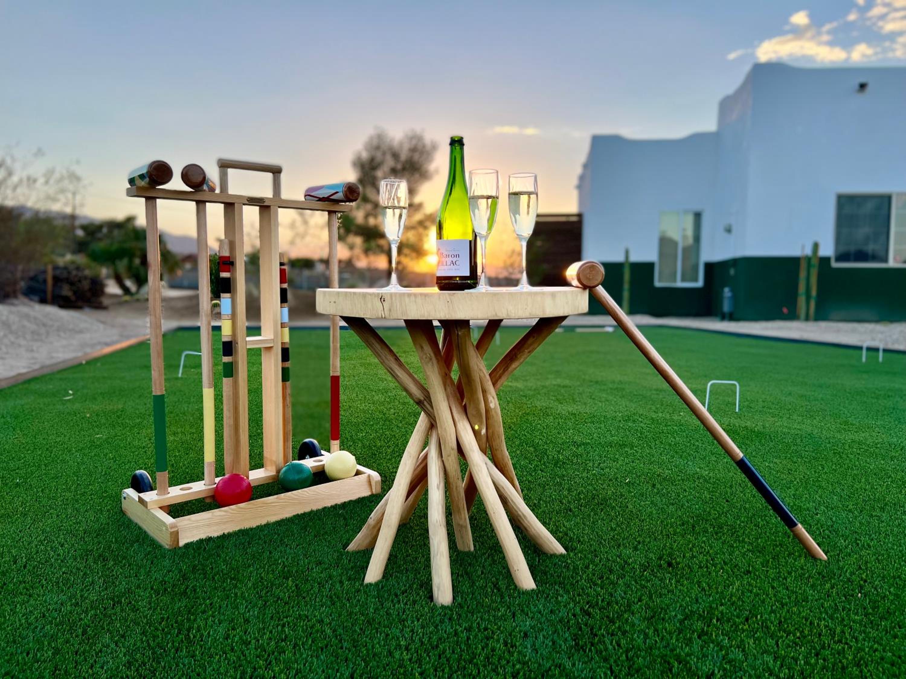 Joshua Tree Country Club-Villa/Pool/Sport/Boulders - Property Image 13