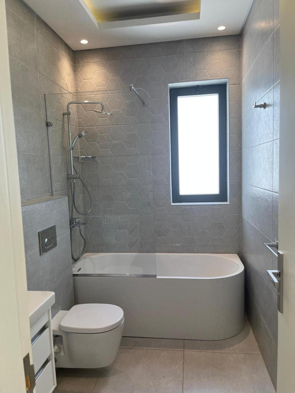 Lake view apartment in new Cairo