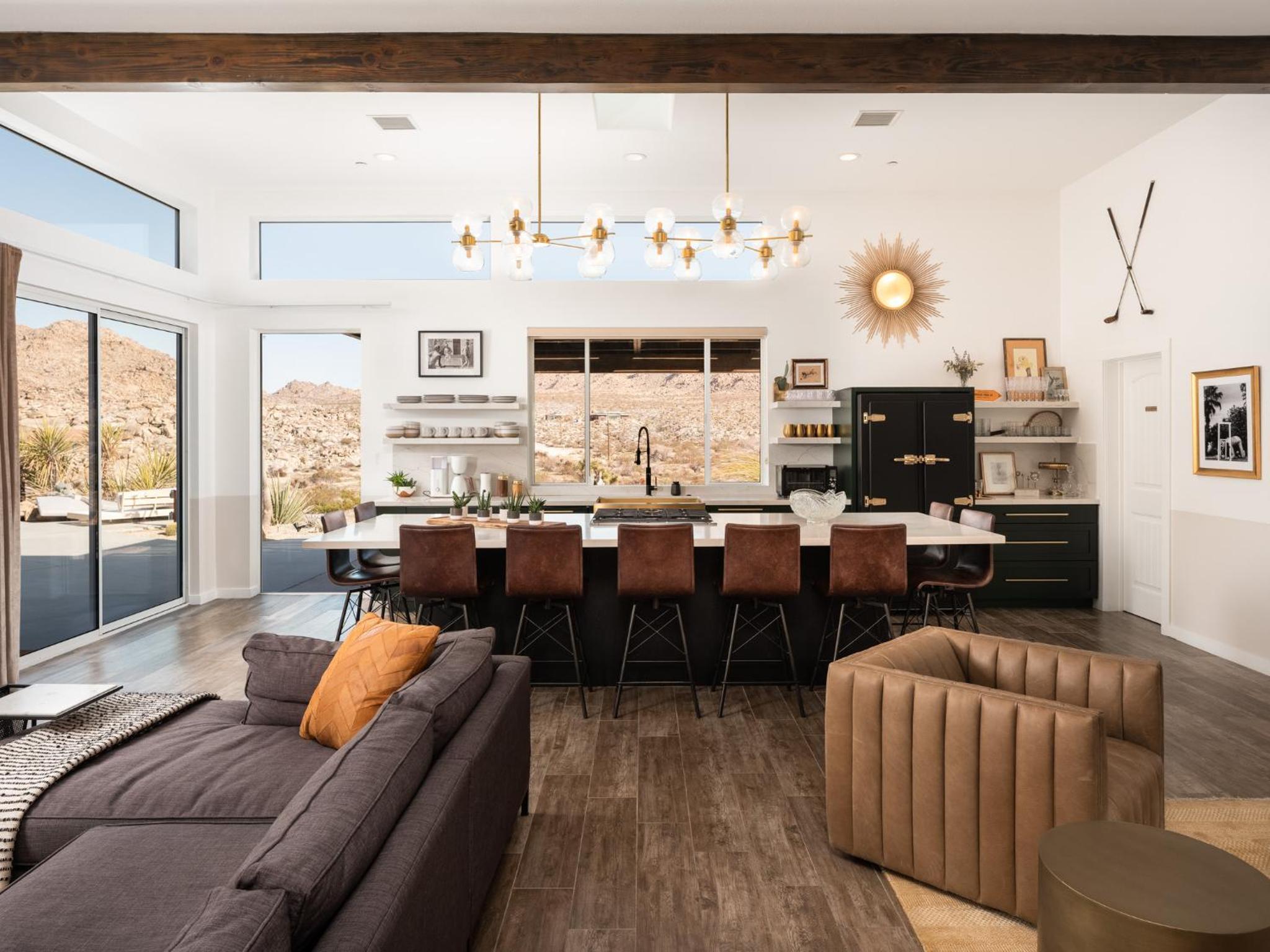 Joshua Tree Country Club-Villa/Pool/Sport/Boulders - Property Image 32