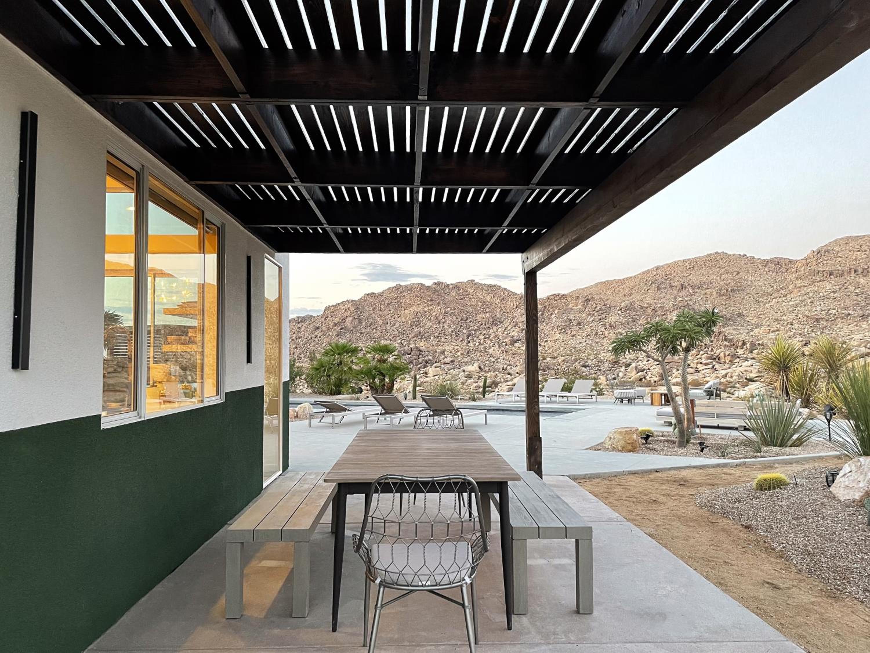 Joshua Tree Country Club-Villa/Pool/Sport/Boulders - Property Image 30