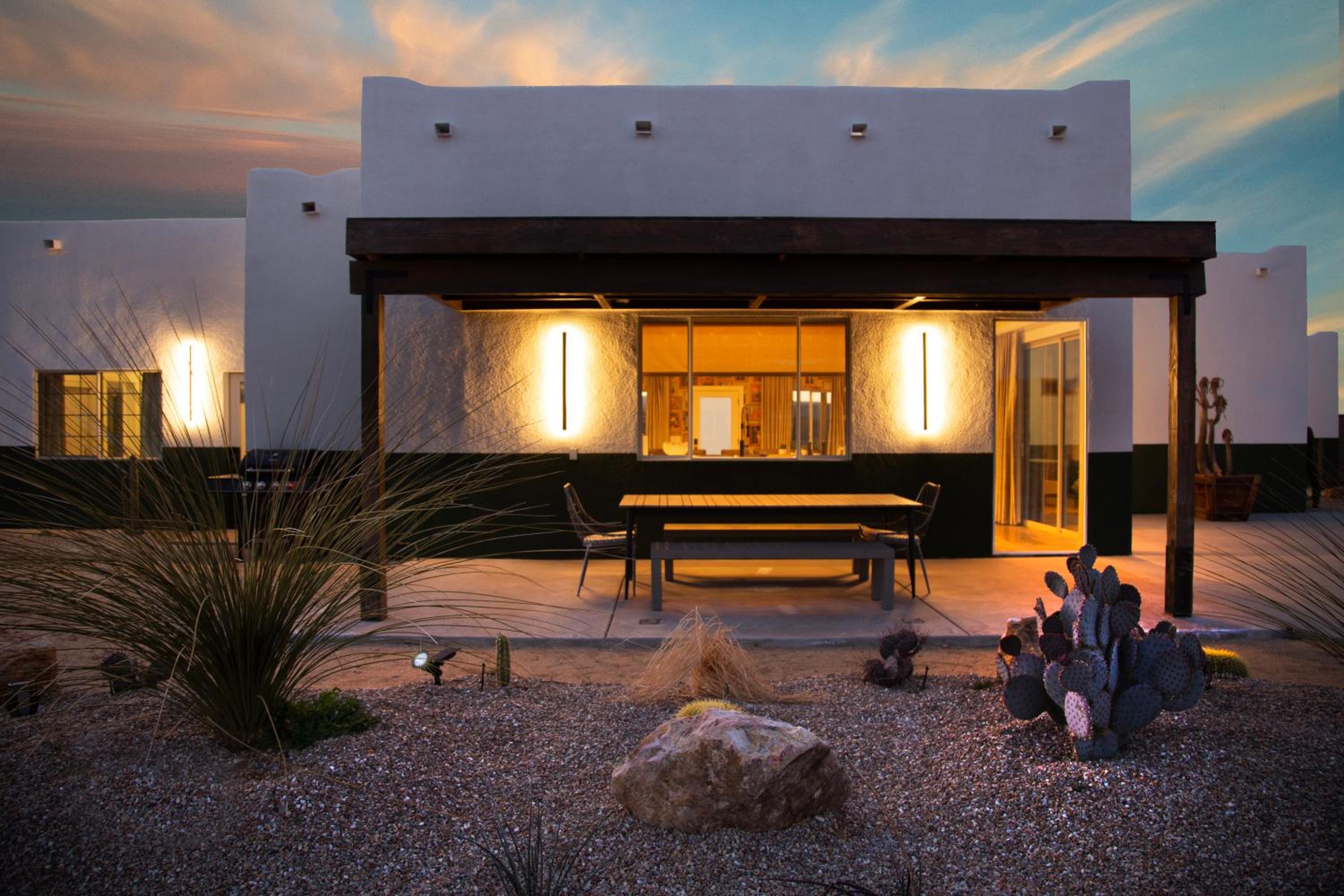 Joshua Tree Country Club-Villa/Pool/Sport/Boulders - Property Image 31