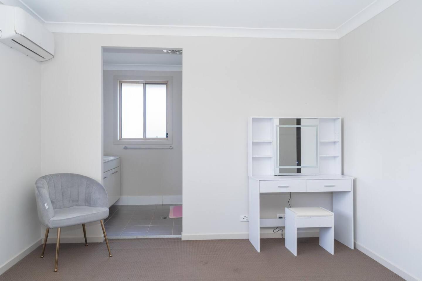 Cozy Peaceful 4B3B House near Mall Park and University