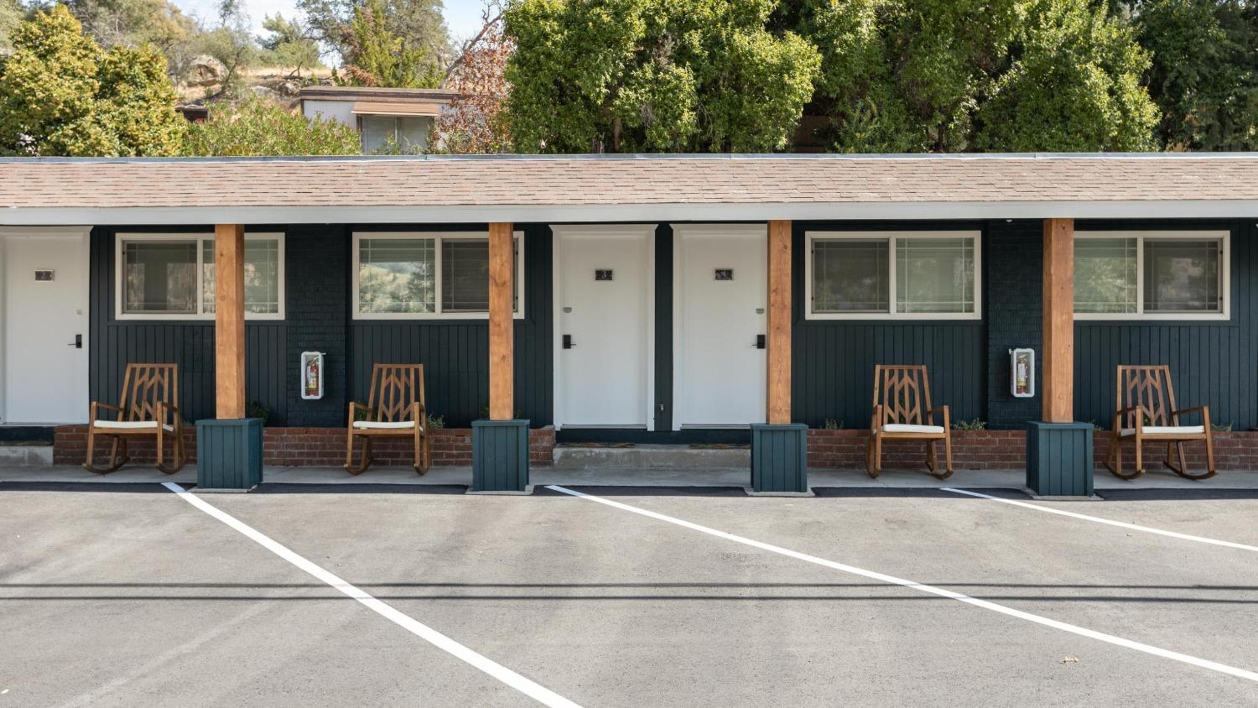 The Charlotte Sequoia Motel R2 view 5