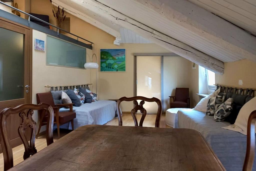 AL9 Apartment