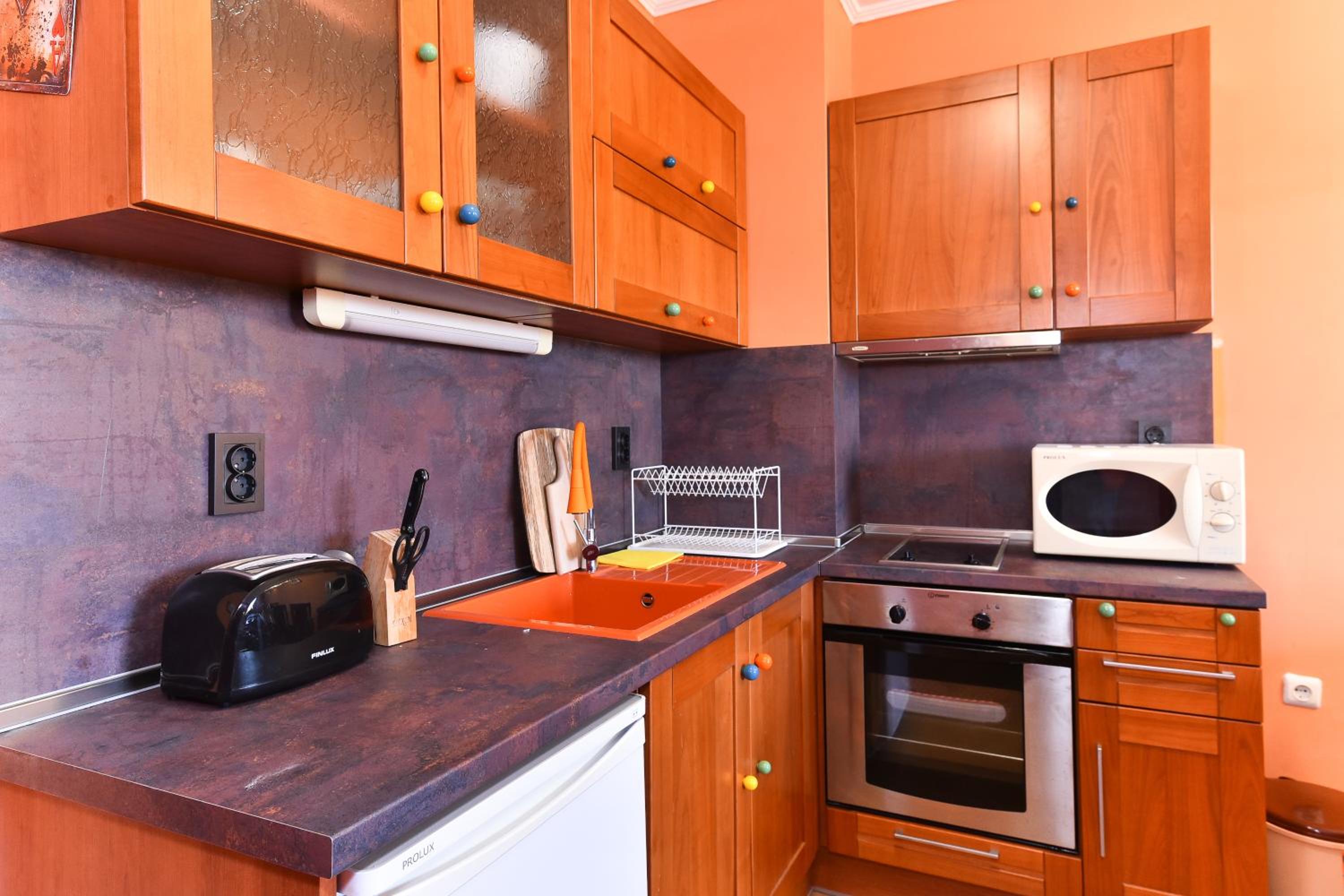 Cedar Lodge III - One BDRM Flat B18