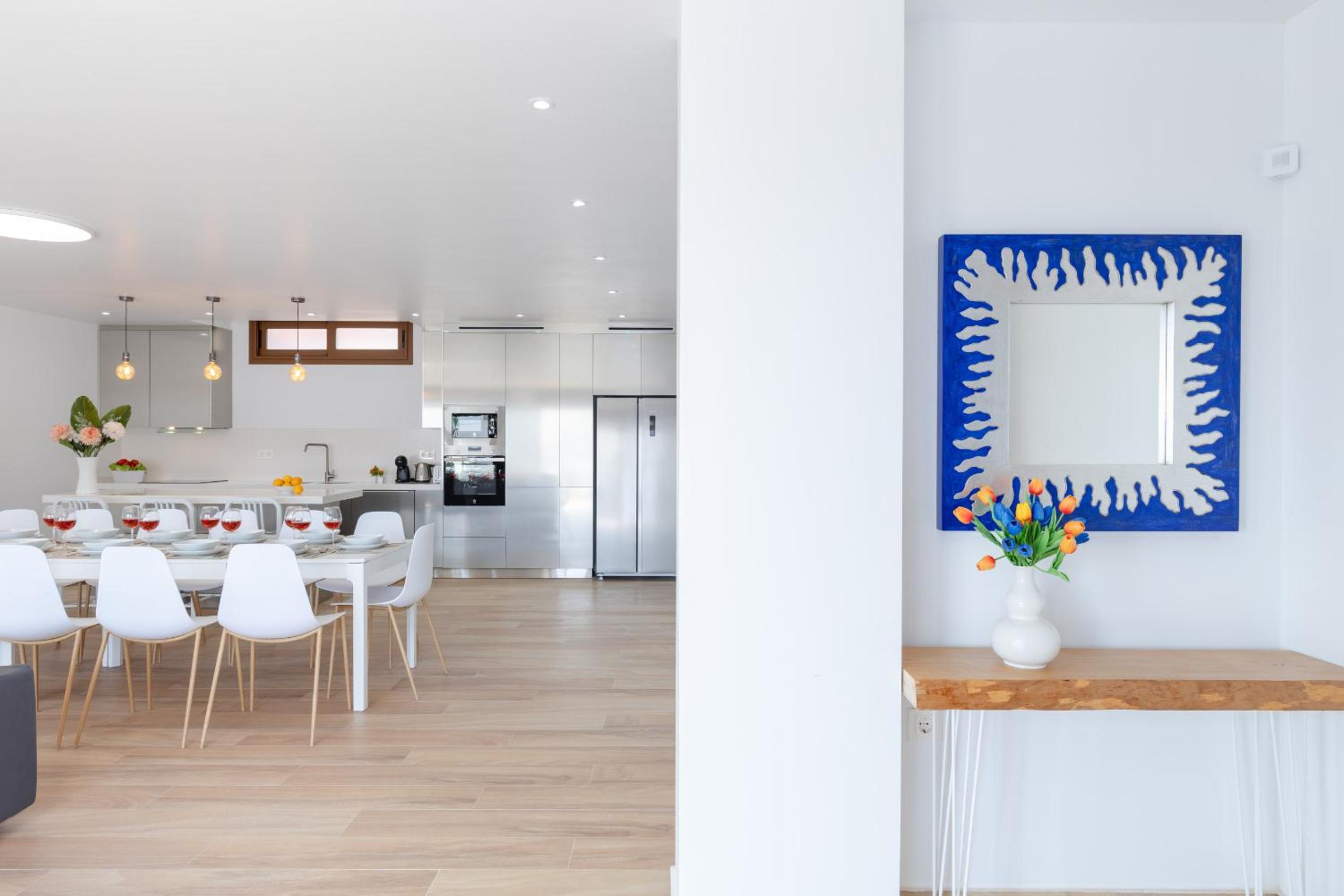 Beautiful SeaViews by Fidalsa