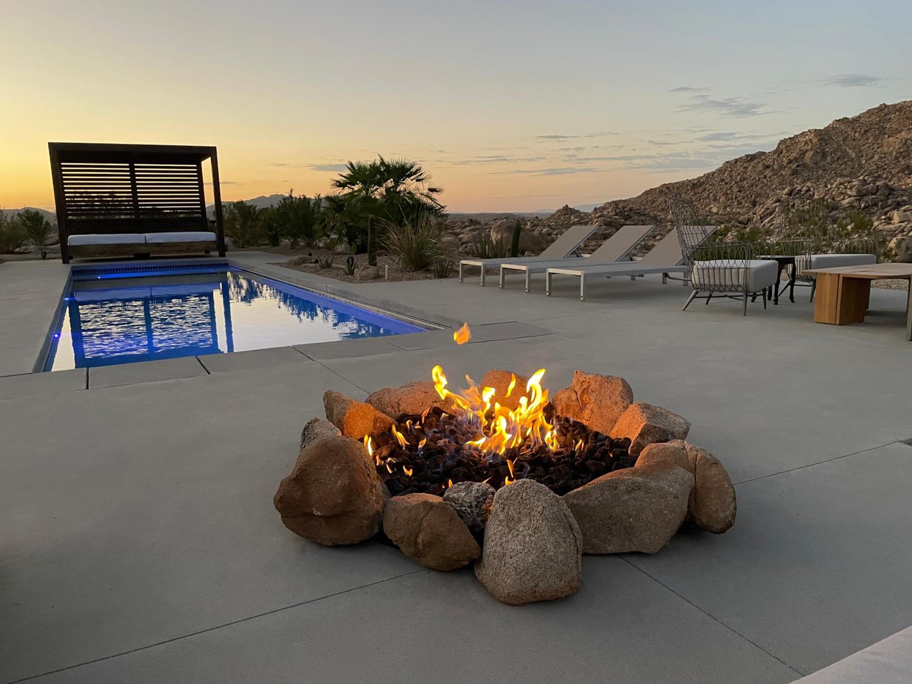Joshua Tree Country Club-Villa/Pool/Sport/Boulders - Property Image 15