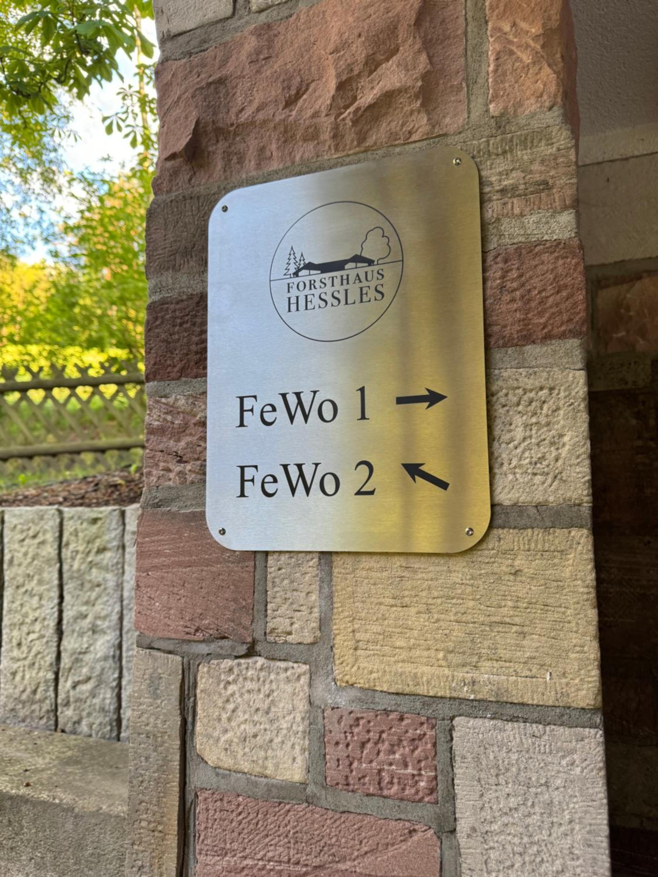 Erholung im Wald - mit Schwimmbad