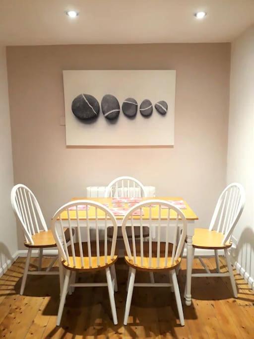 Pet and family friendly modern house in Crantock, close to the beach