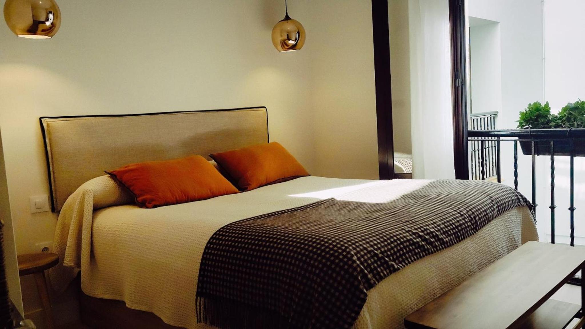 Silent top-rated apartament in the center of Seville