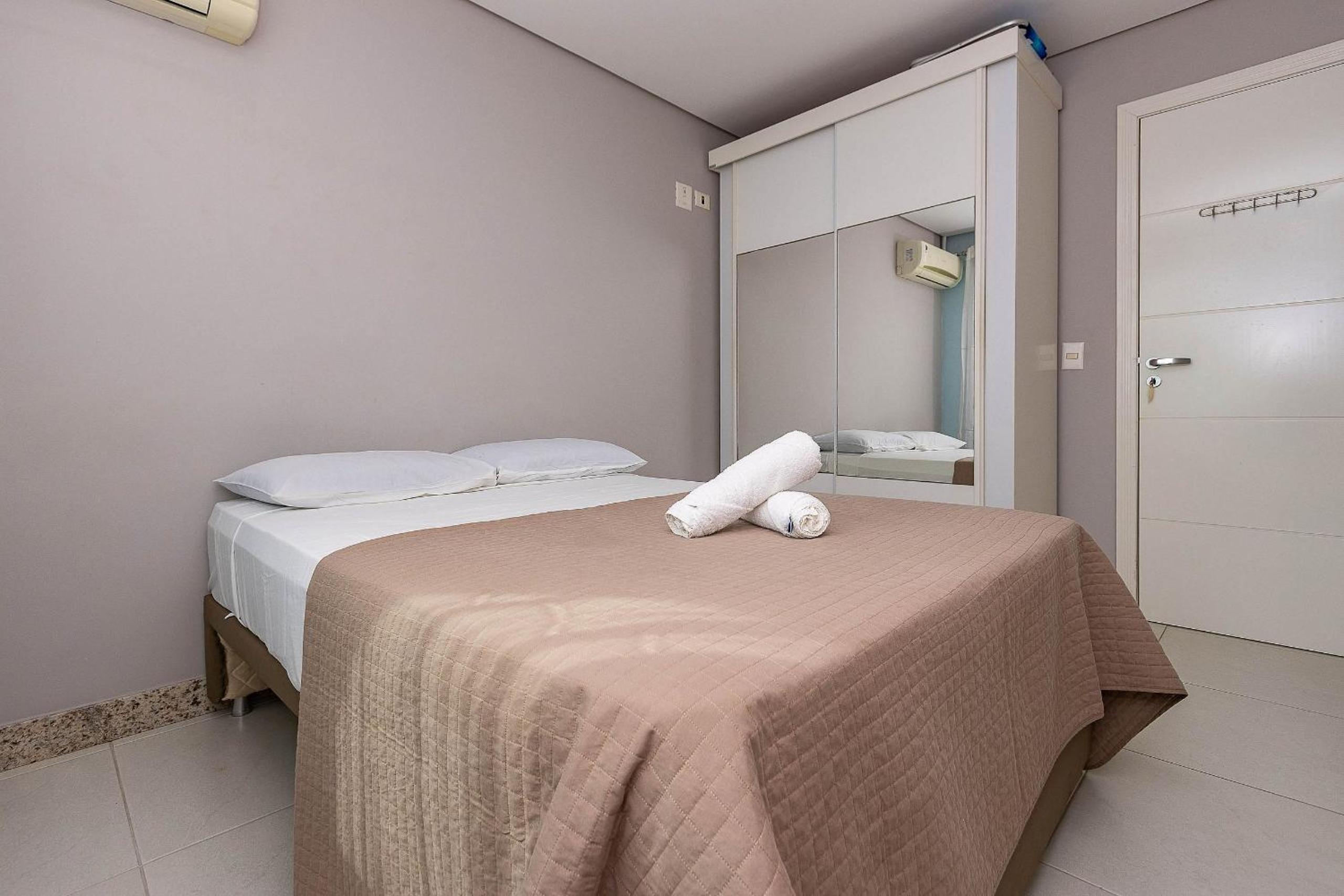 Vila das Ondas 206 - Apartamento Econômico a Metros do Mar em Canto Grande - 2 Dormitórios Para até 4 pessoas