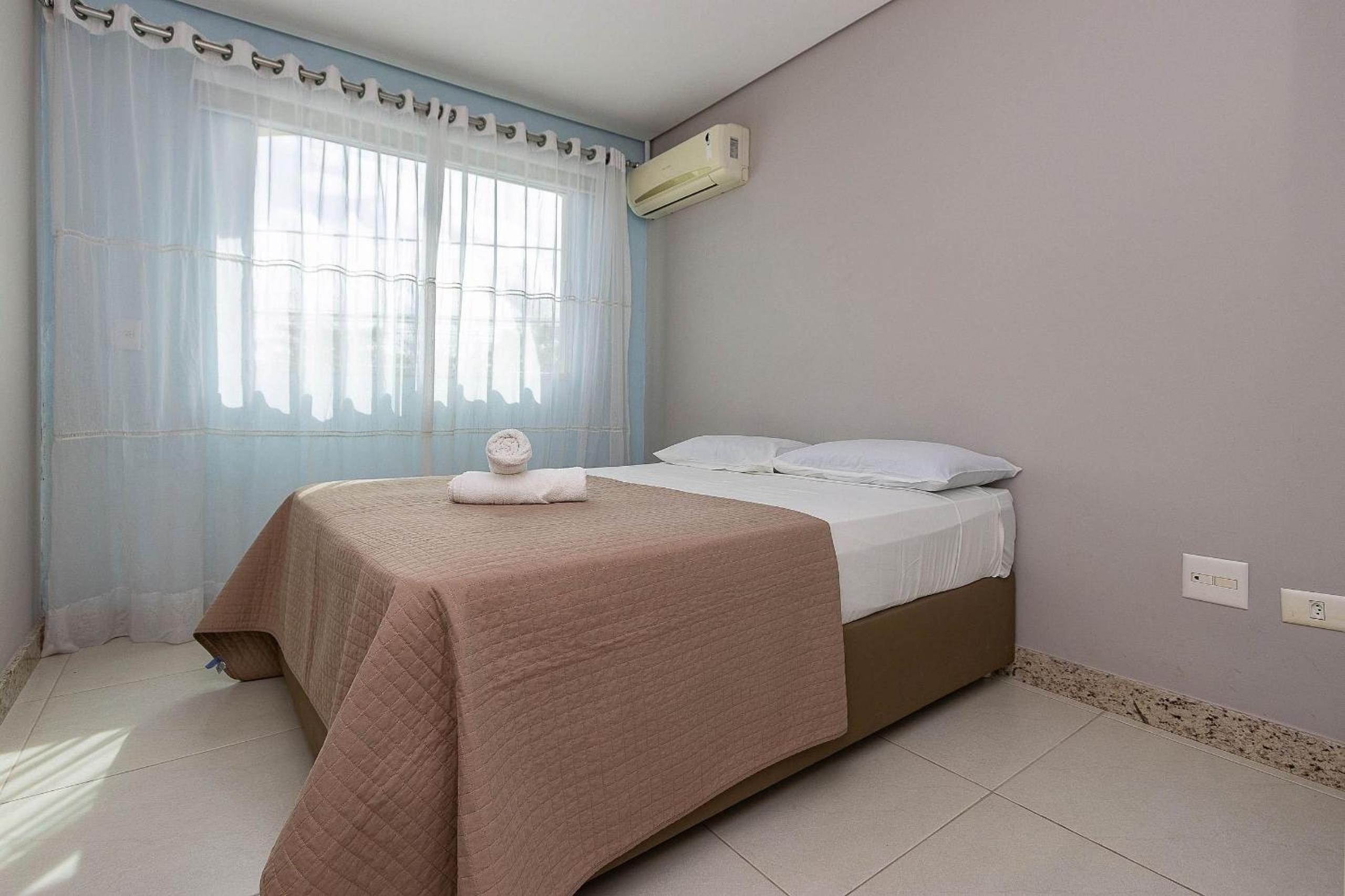 Vila das Ondas 206 - Apartamento Econômico a Metros do Mar em Canto Grande - 2 Dormitórios Para até 4 pessoas