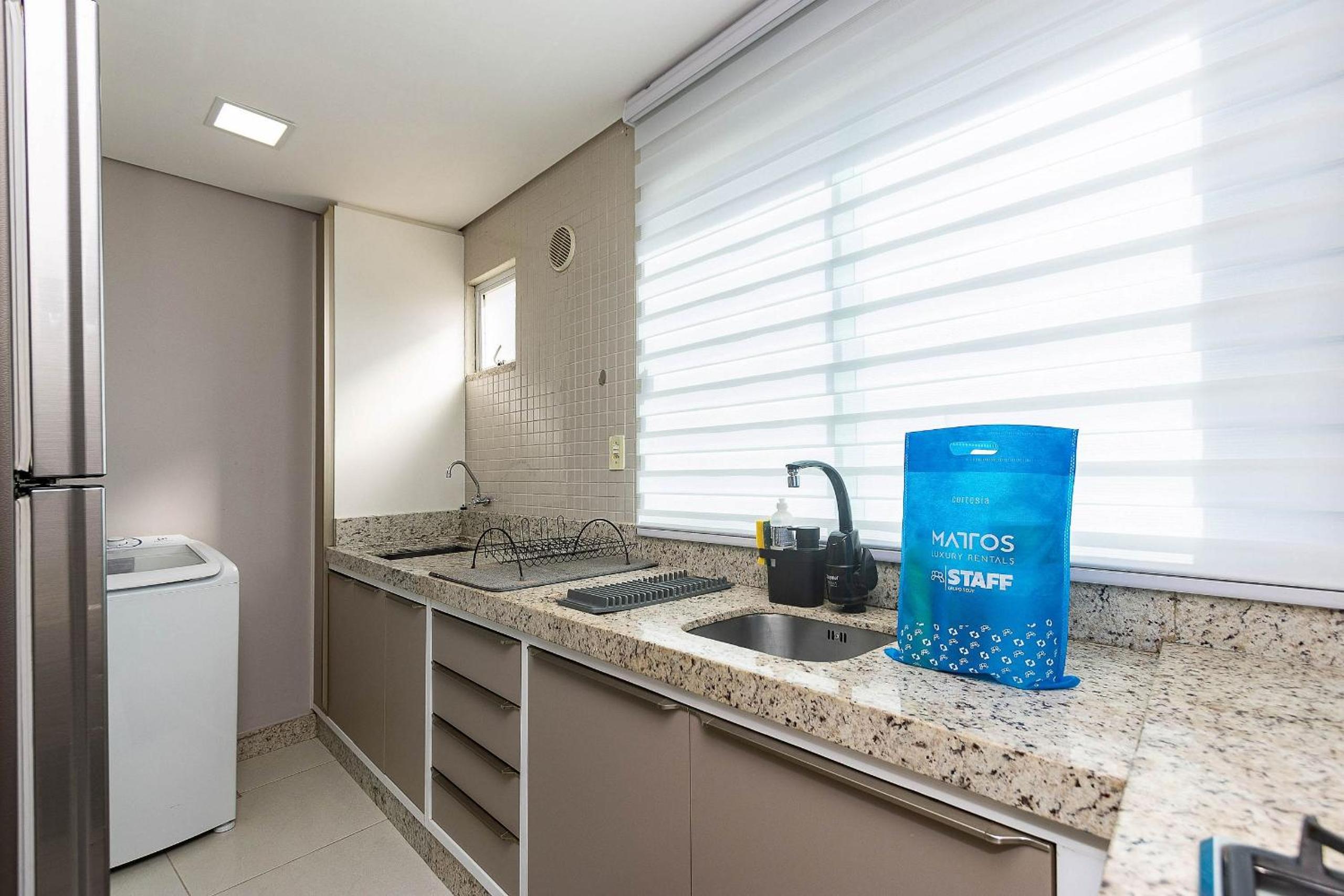 Vila das Ondas 206 - Apartamento Econômico a Metros do Mar em Canto Grande - 2 Dormitórios Para até 4 pessoas