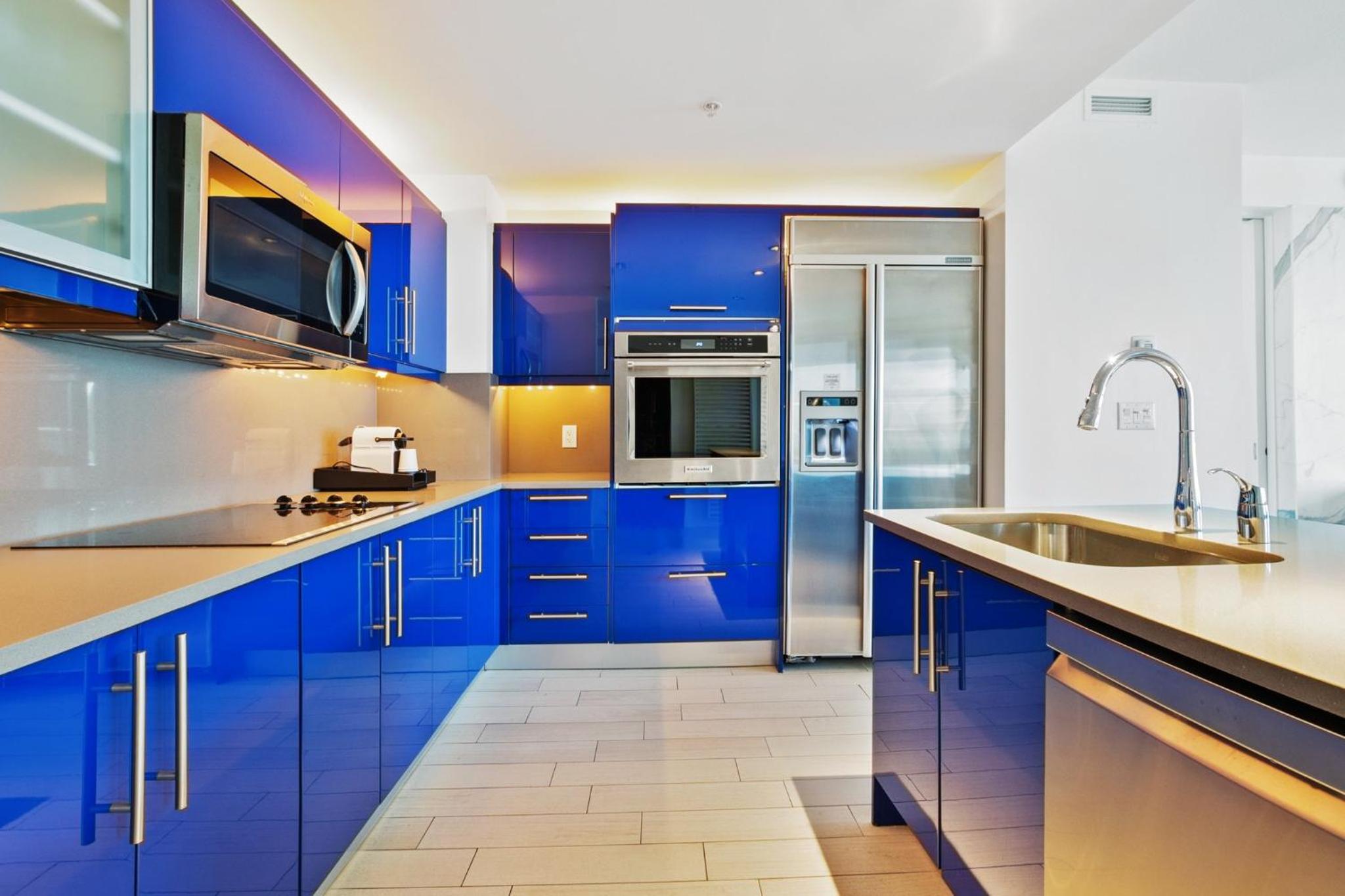 Oceanview Luxury, Resort Access, Sleeps 6 2BR 2BA - Vista Mar by HomeStakes Stays view 5