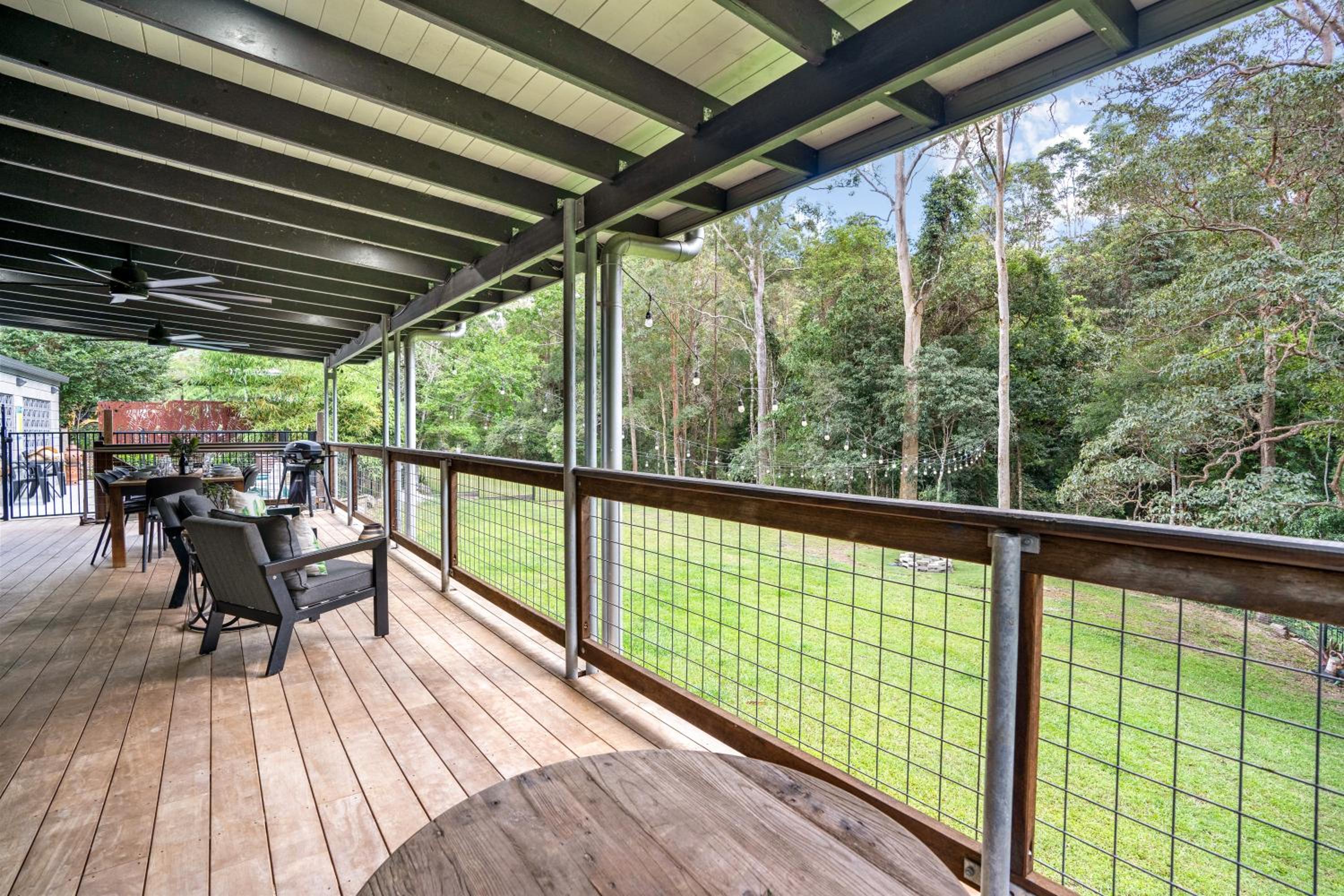 Creekside Cottage, pet friendly w pool