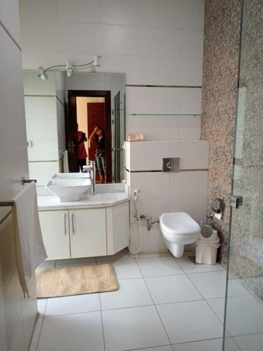 Amazing Apartment in M R G 3