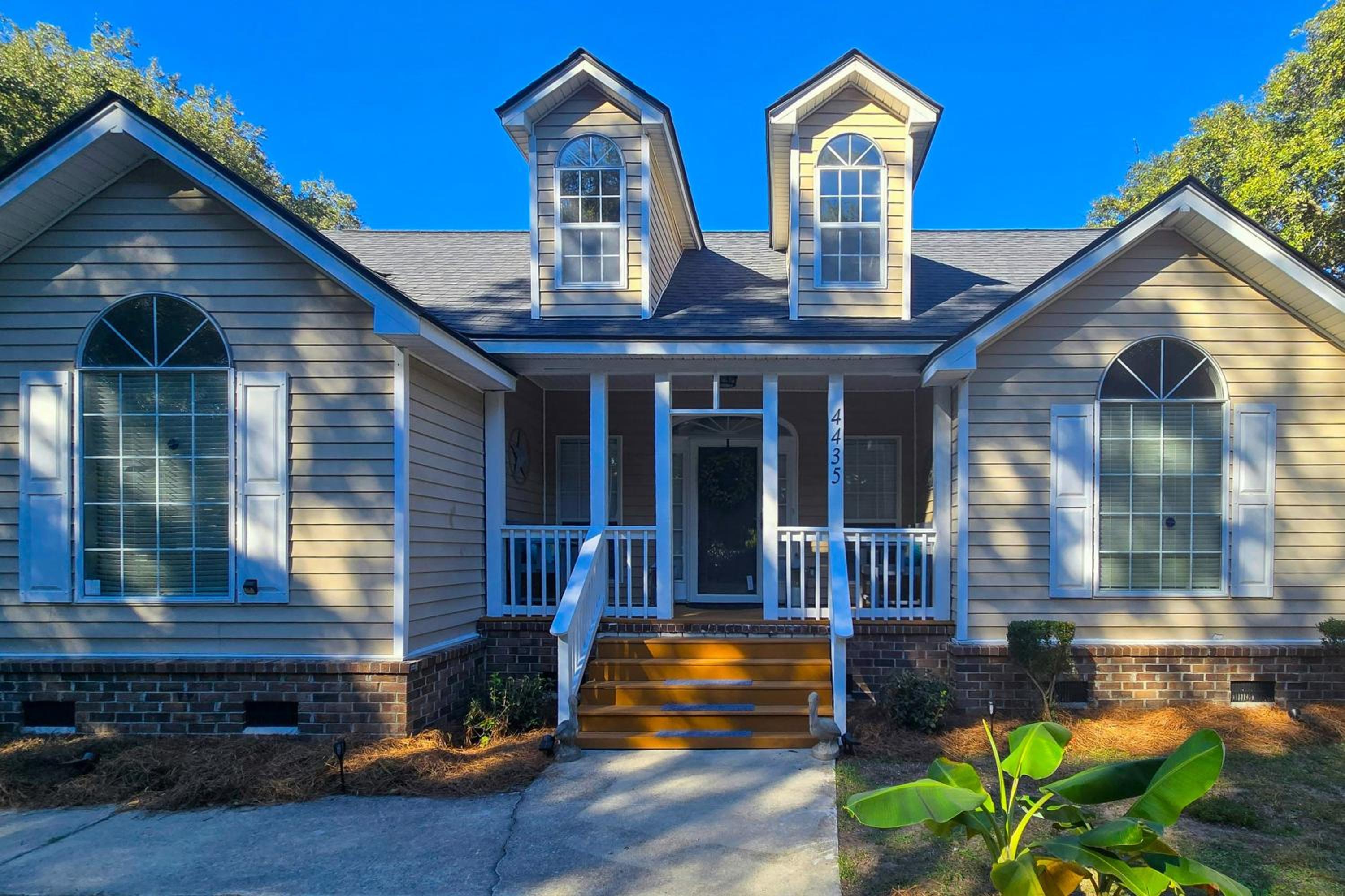 Kerrison by Kiawah Home with Deck and Fire Pit