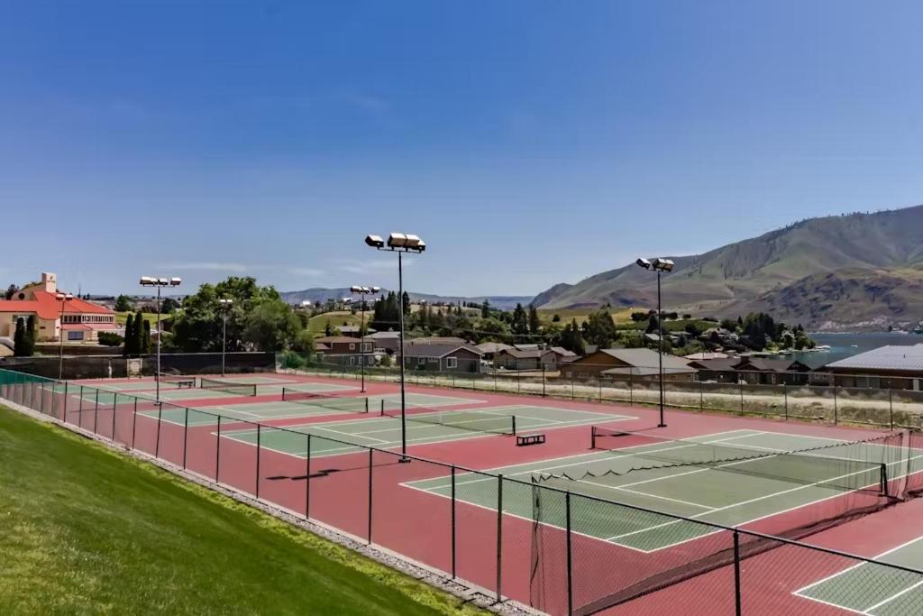Lake Chelan Shores Condos