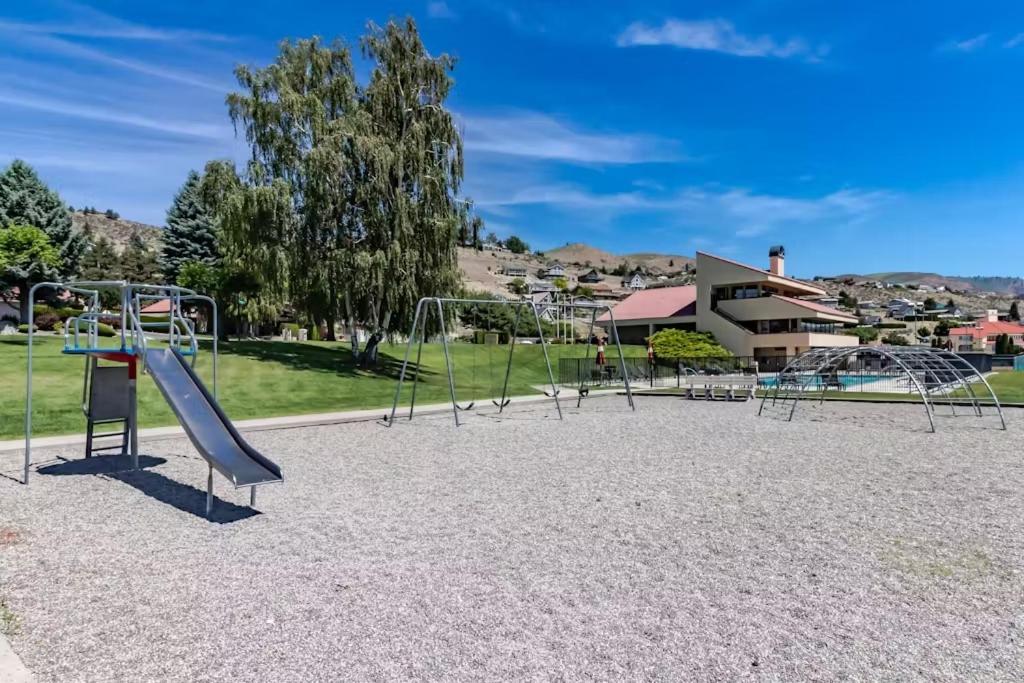 Lake Chelan Shores Condos