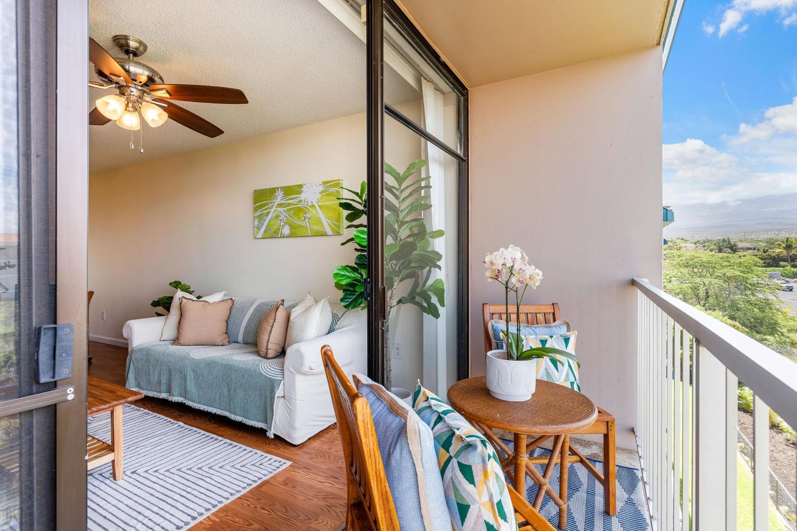 Pacific Shores B-409 - Beautifully Renovated Ocean View, 2 BD / 2 BA, Split AC!