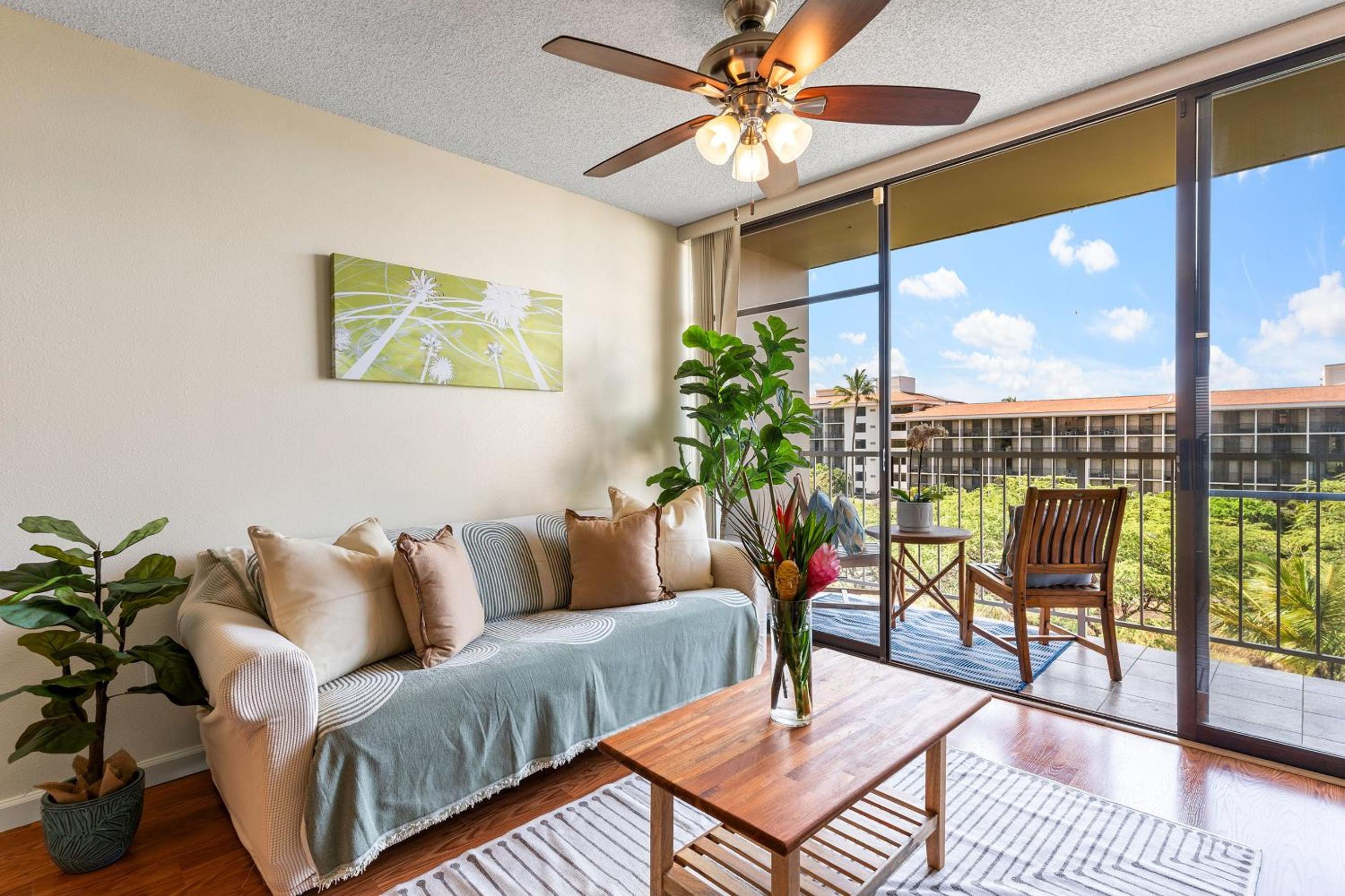 Pacific Shores B-409 - Beautifully Renovated Ocean View, 2 BD / 2 BA, Split AC!