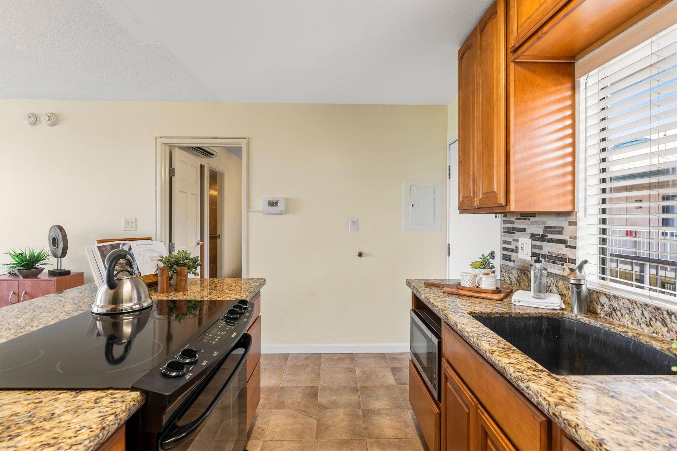 Pacific Shores B-409 - Beautifully Renovated Ocean View, 2 BD / 2 BA, Split AC!