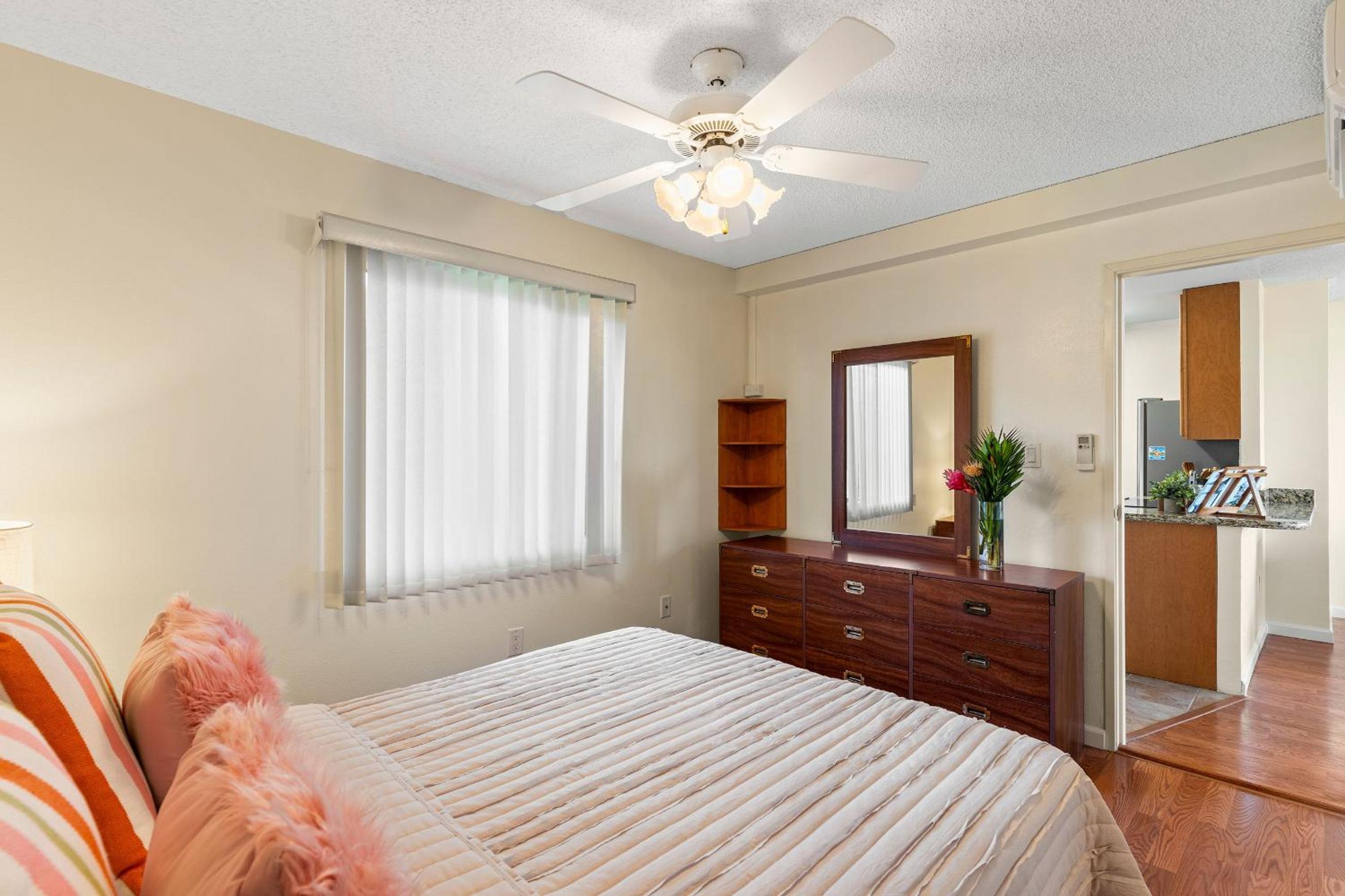 Pacific Shores B-409 - Beautifully Renovated Ocean View, 2 BD / 2 BA, Split AC!