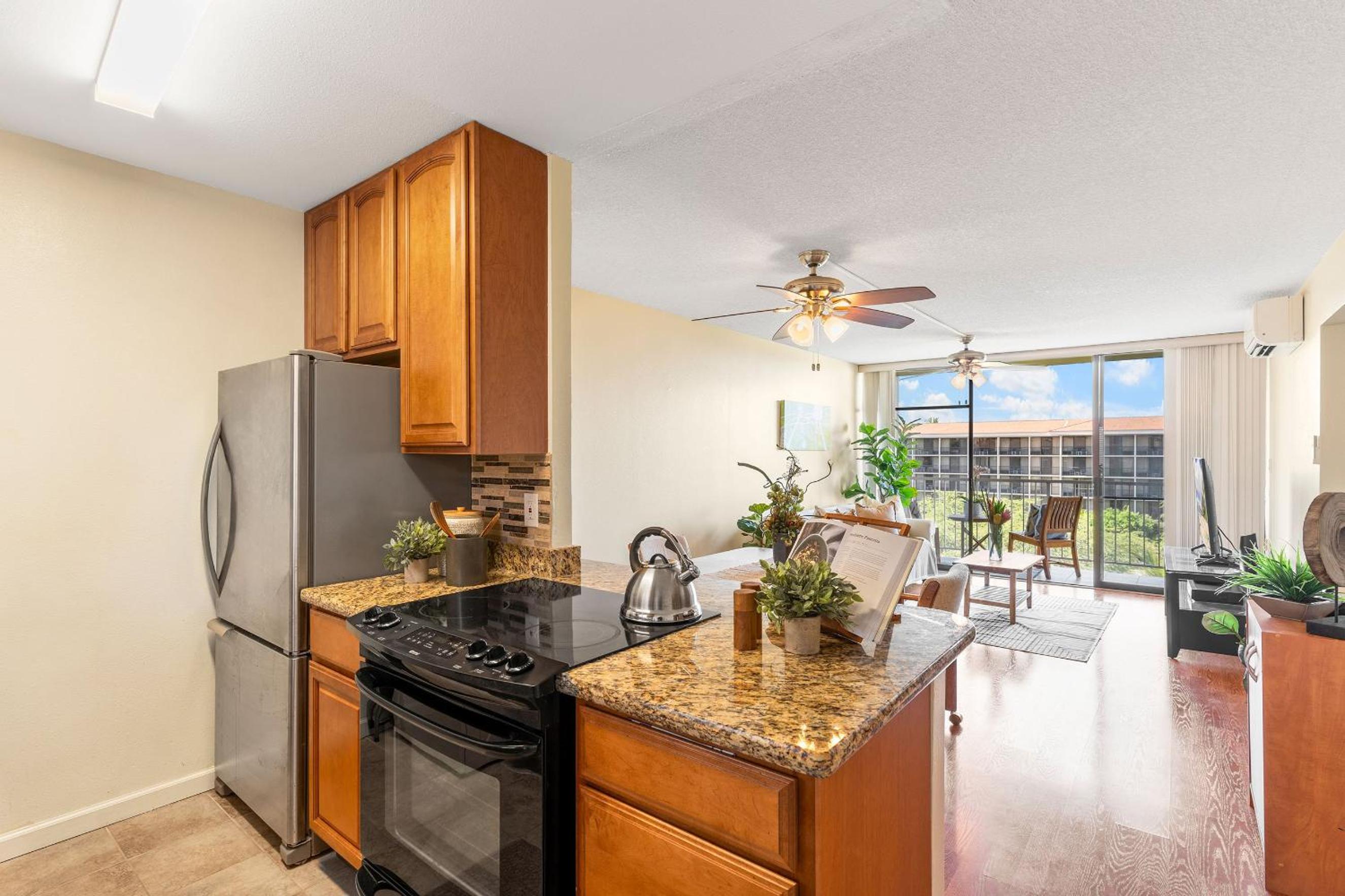 Pacific Shores B-409 - Beautifully Renovated Ocean View, 2 BD / 2 BA, Split AC!
