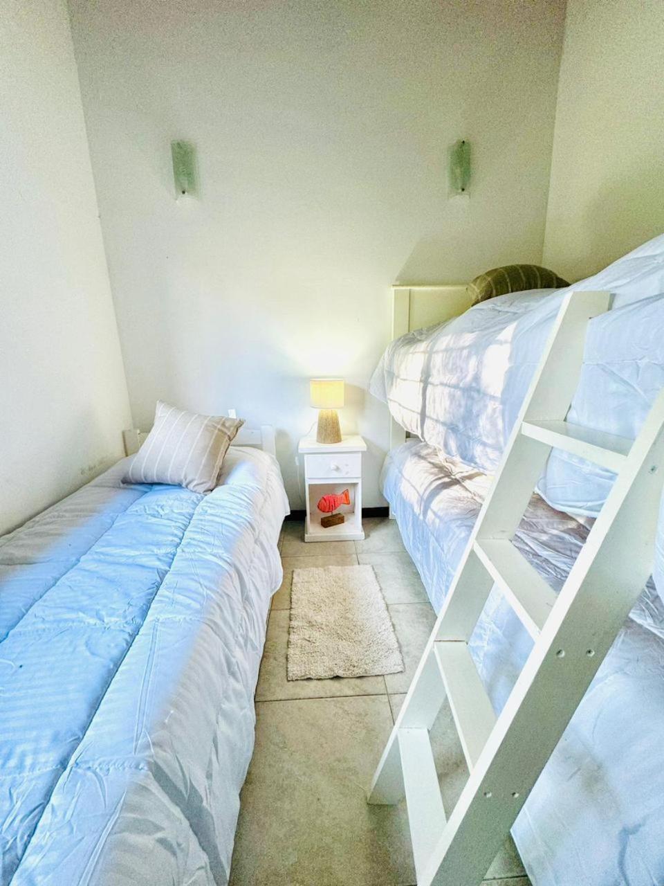 Departamento Pinamar Centro a 100 m de calle Bunge