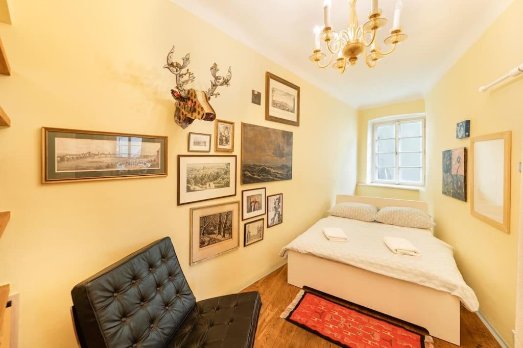 18th century Under Castle Prague Residence