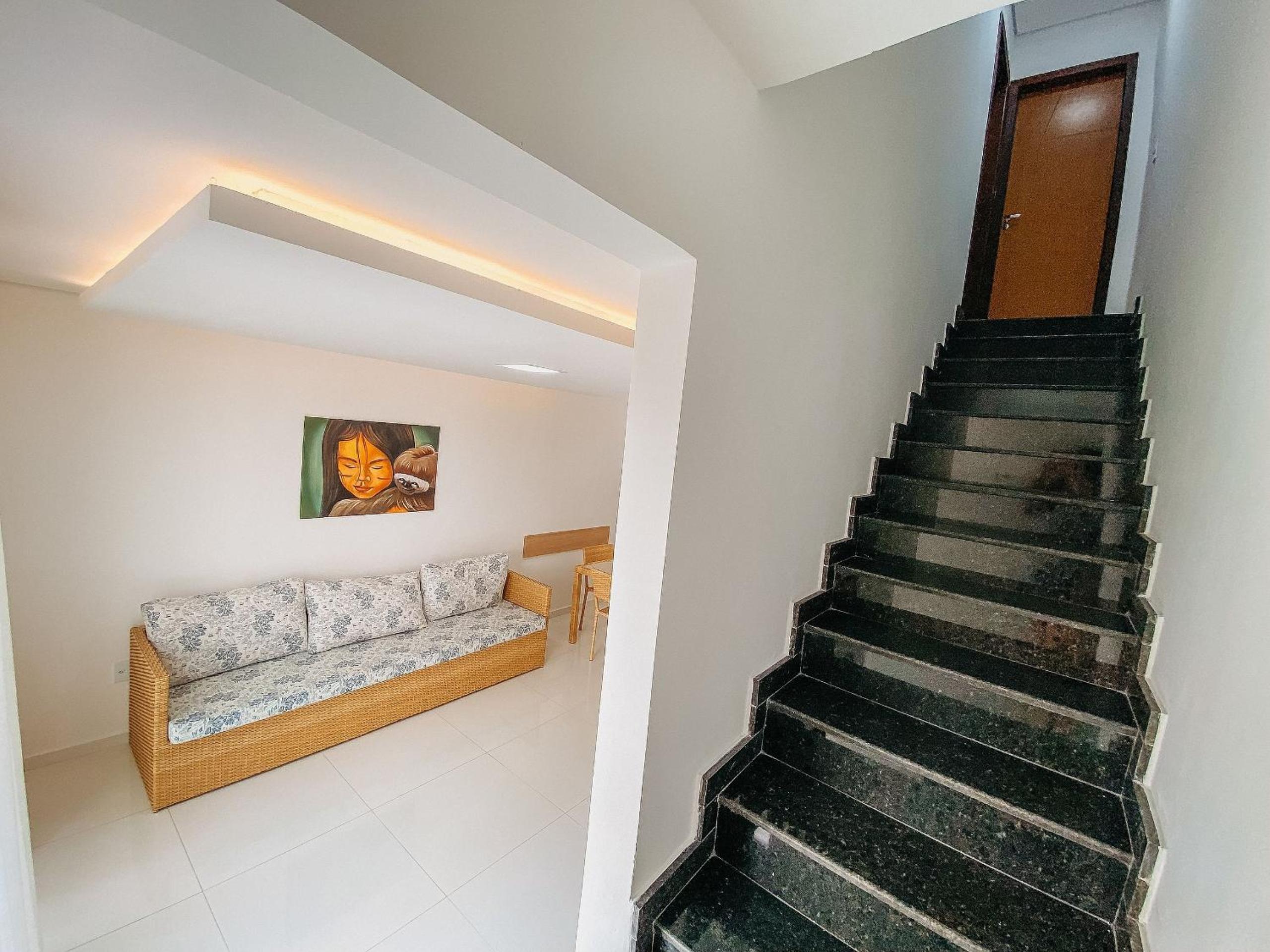 Casas Duplex todas com 3 suiítes ambas com ar condicionado, varanda, internet e churrasqueira privativa no Residencial Jardins de Taperpuã 2 codomínio a po