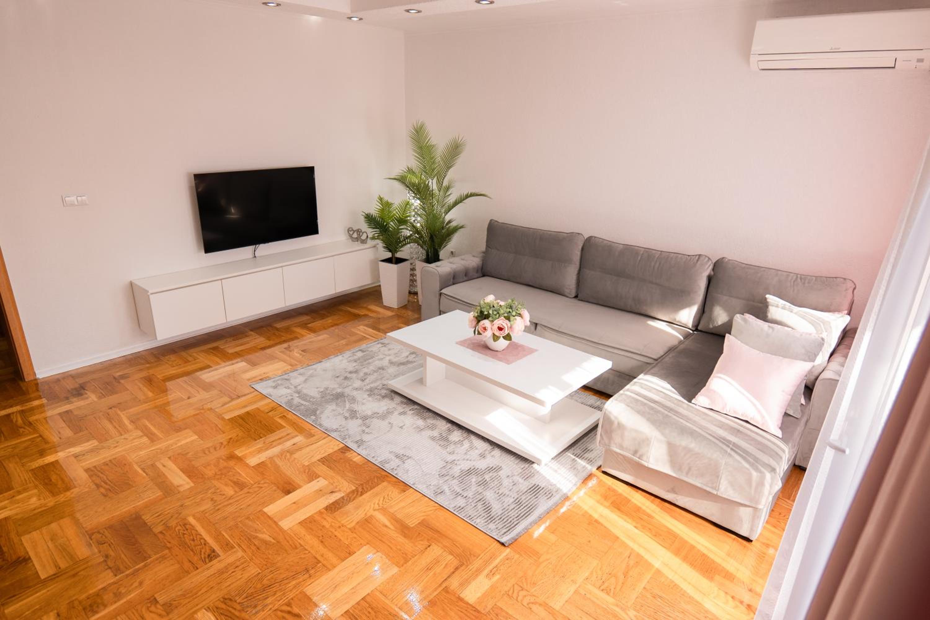 Apartment Sun