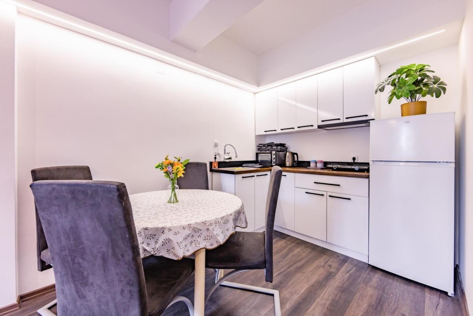 KRIK Apartments