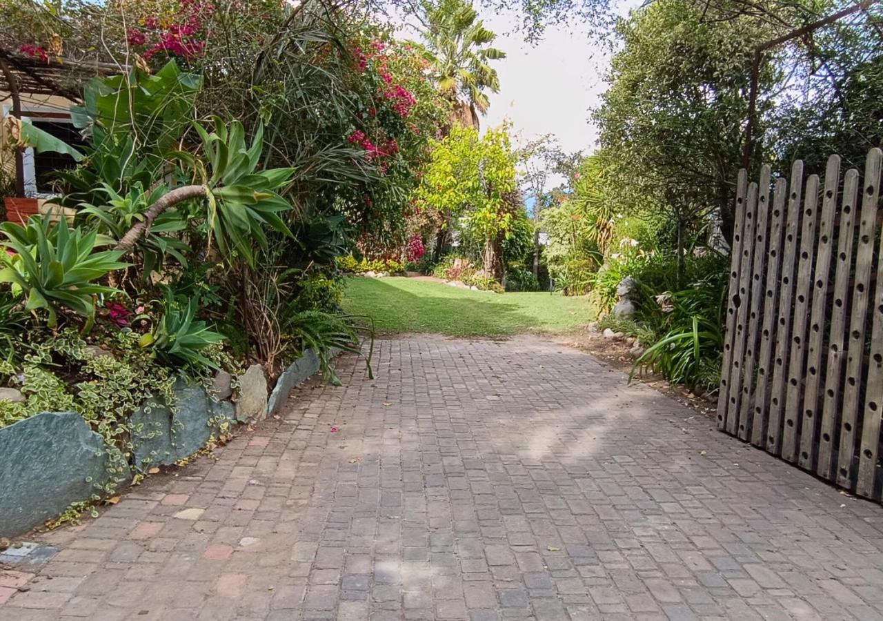 Oasis acogedor en Quito terrazas jardines huerto BBQ wifi estanque