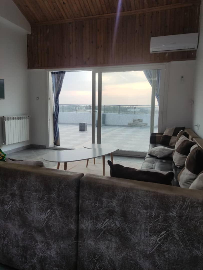Appartement entier avec Terasse, Hammam, BBQ view 4