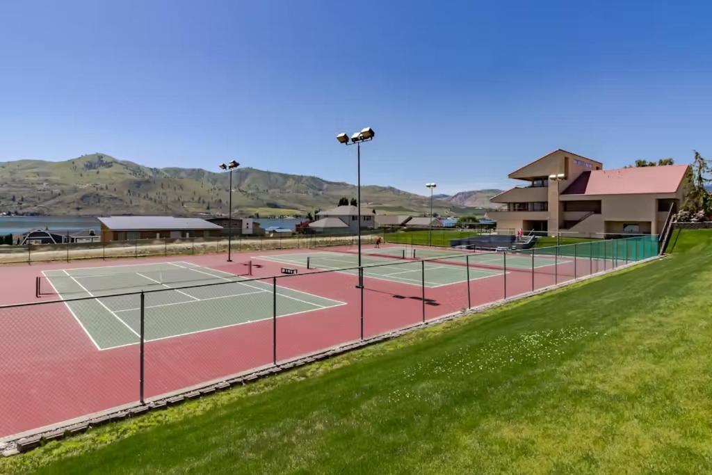 Lake Chelan Shores Condos