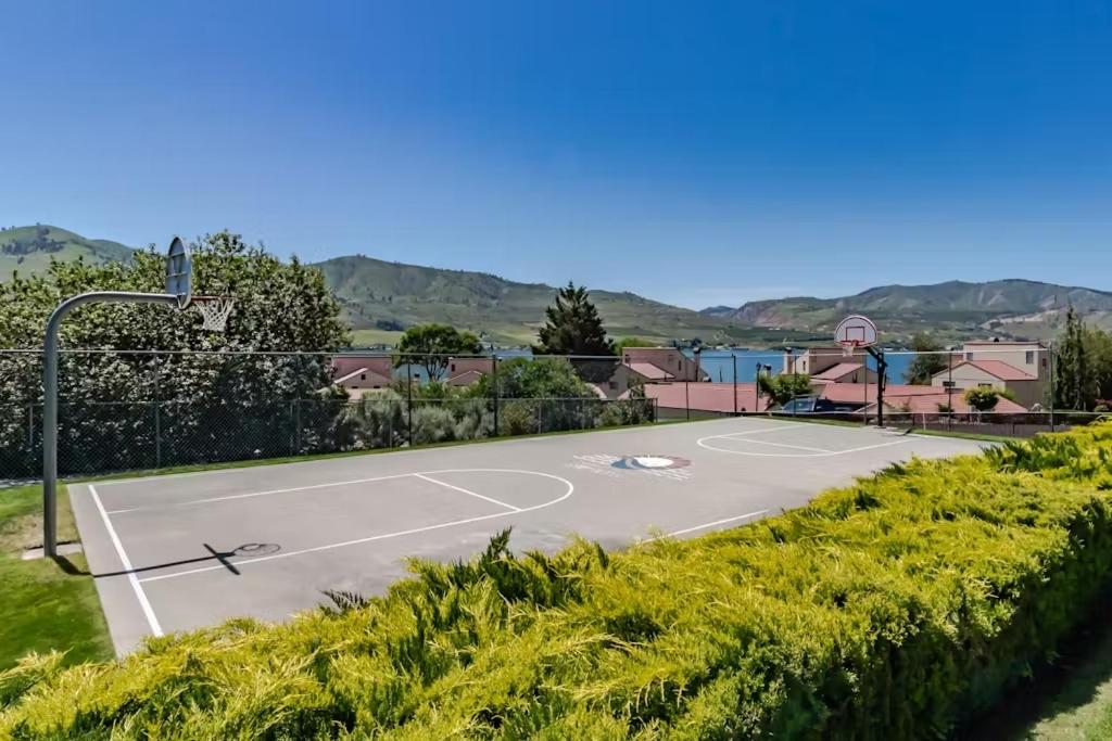 Lake Chelan Shores Condos