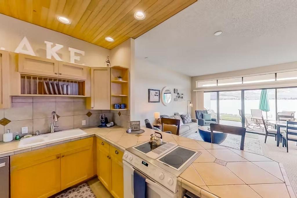 Lake Chelan Shores Condos
