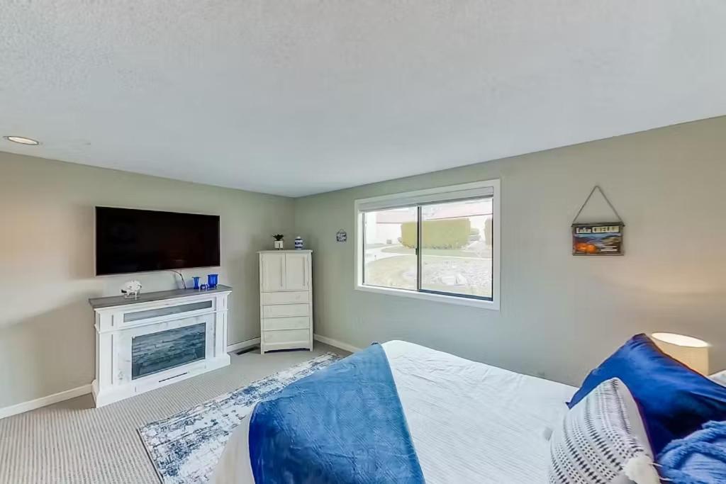 Lake Chelan Shores Condos