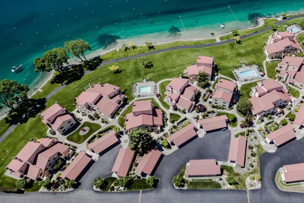 Lake Chelan Shores Condos