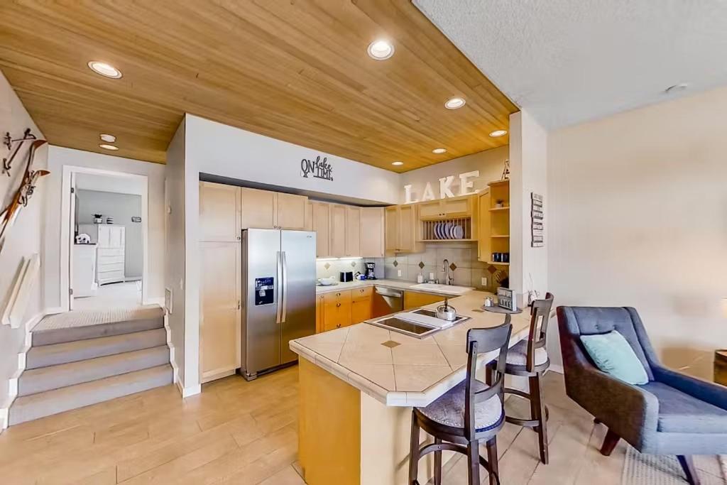 Lake Chelan Shores Condos